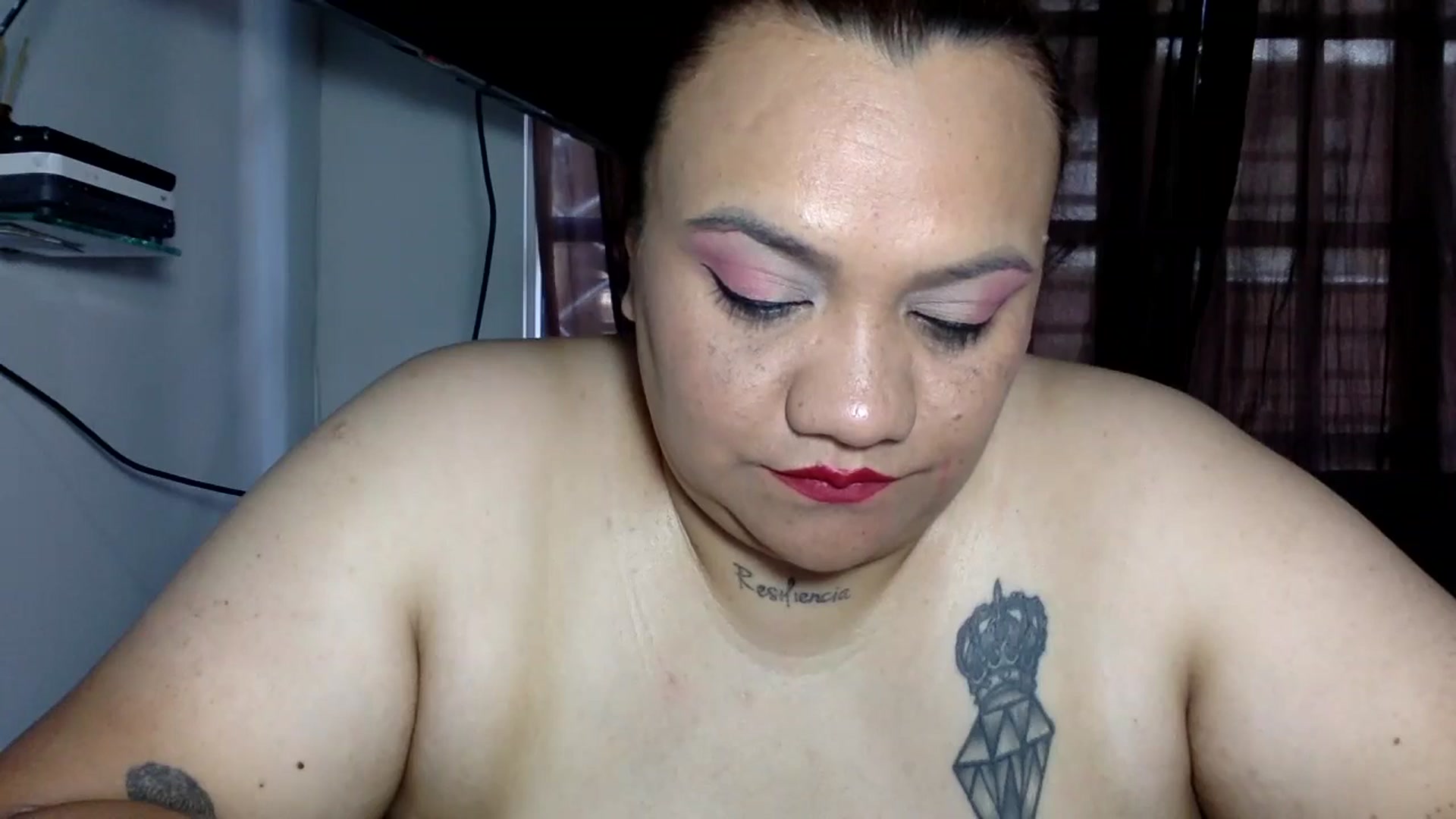 Gallery image thumbnail from KimmyStone's myfreecams stream on, 02/17/2025, 15:49 image 6 of 20