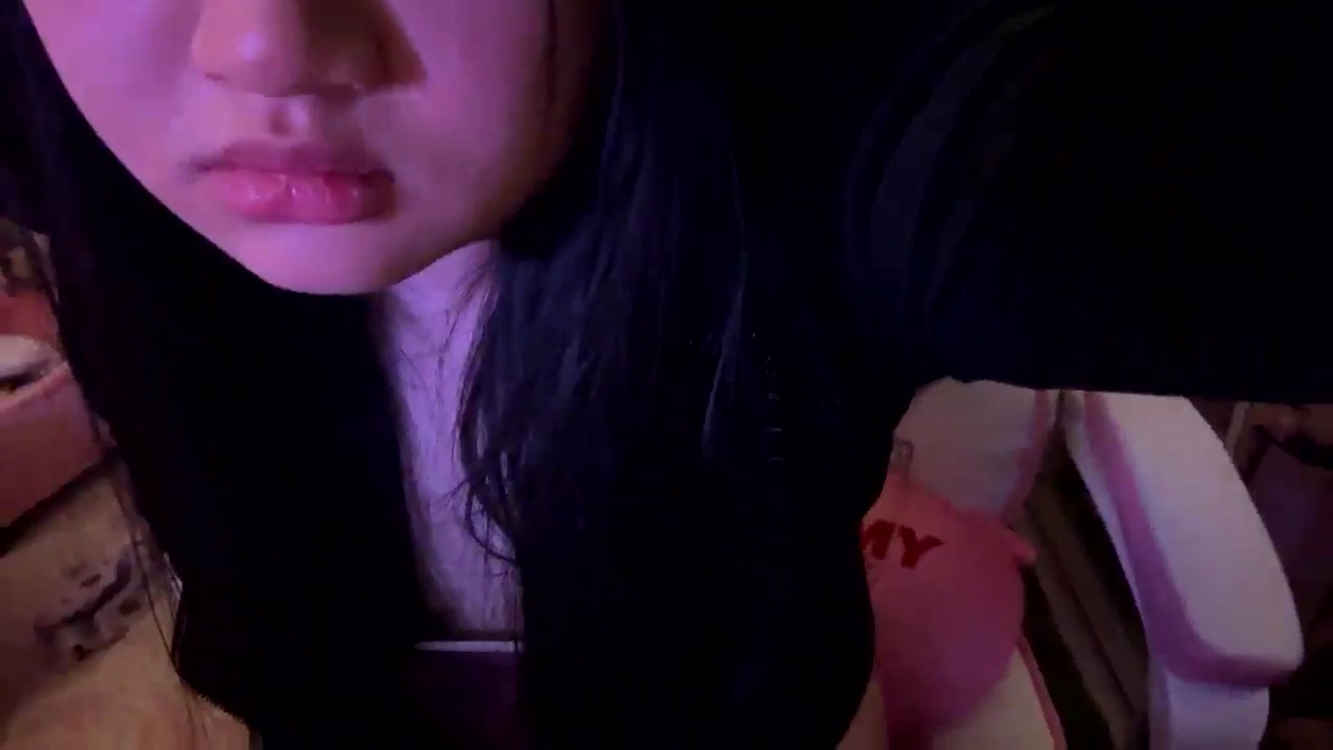 Gallery image thumbnail from Kimsquidxo's myfreecams stream on, 12/16/2024, 10:37 image 19 of 20