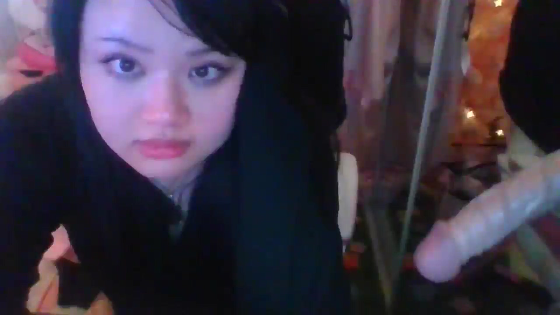 Gallery image thumbnail from Kimsquidxo's myfreecams stream on, 12/17/2024, 13:02 image 19 of 20