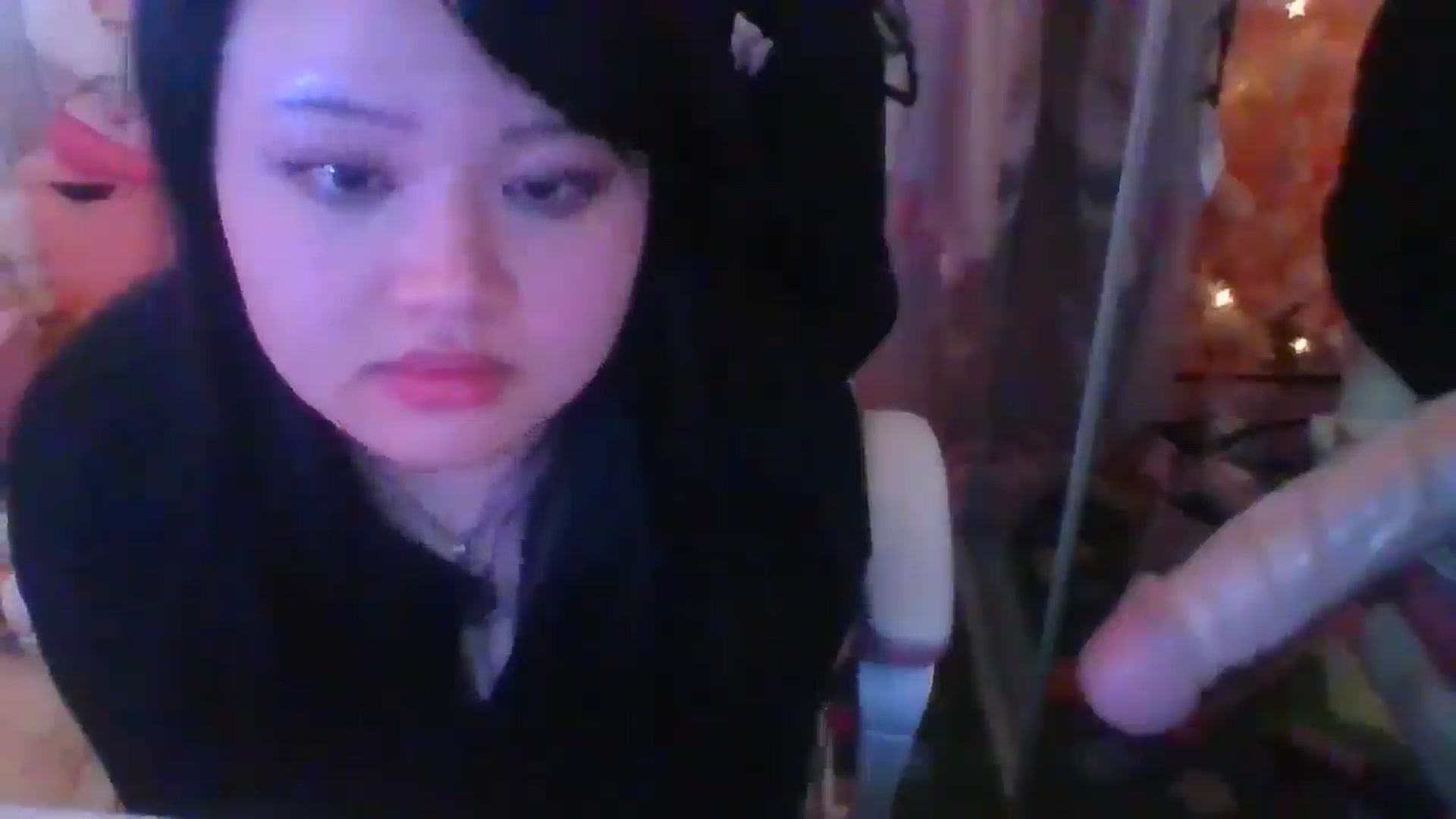 Gallery image thumbnail from Kimsquidxo's myfreecams stream on, 12/17/2024, 13:02 image 20 of 20
