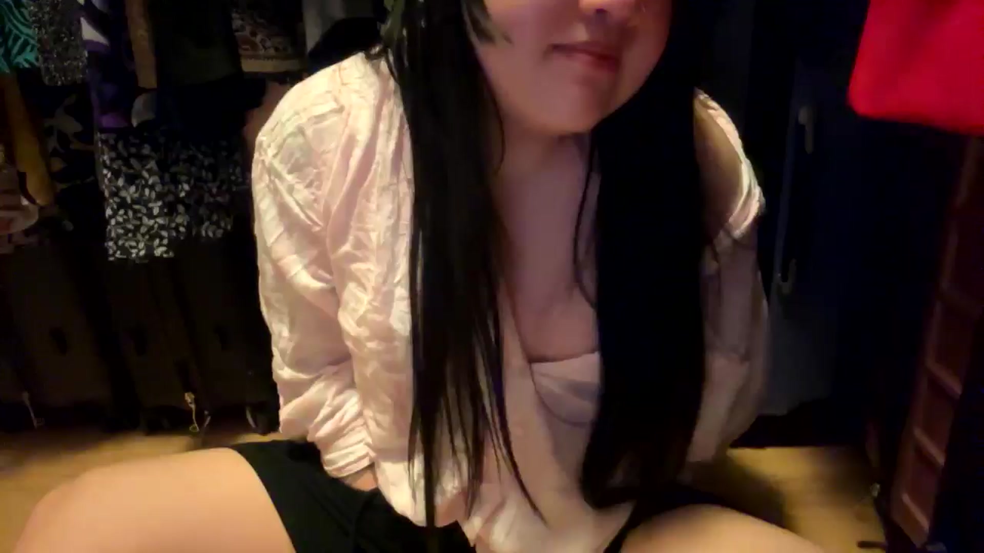 Gallery image thumbnail from Kimsquidxo's myfreecams stream on, 01/01/2025, 17:57 image 1 of 20