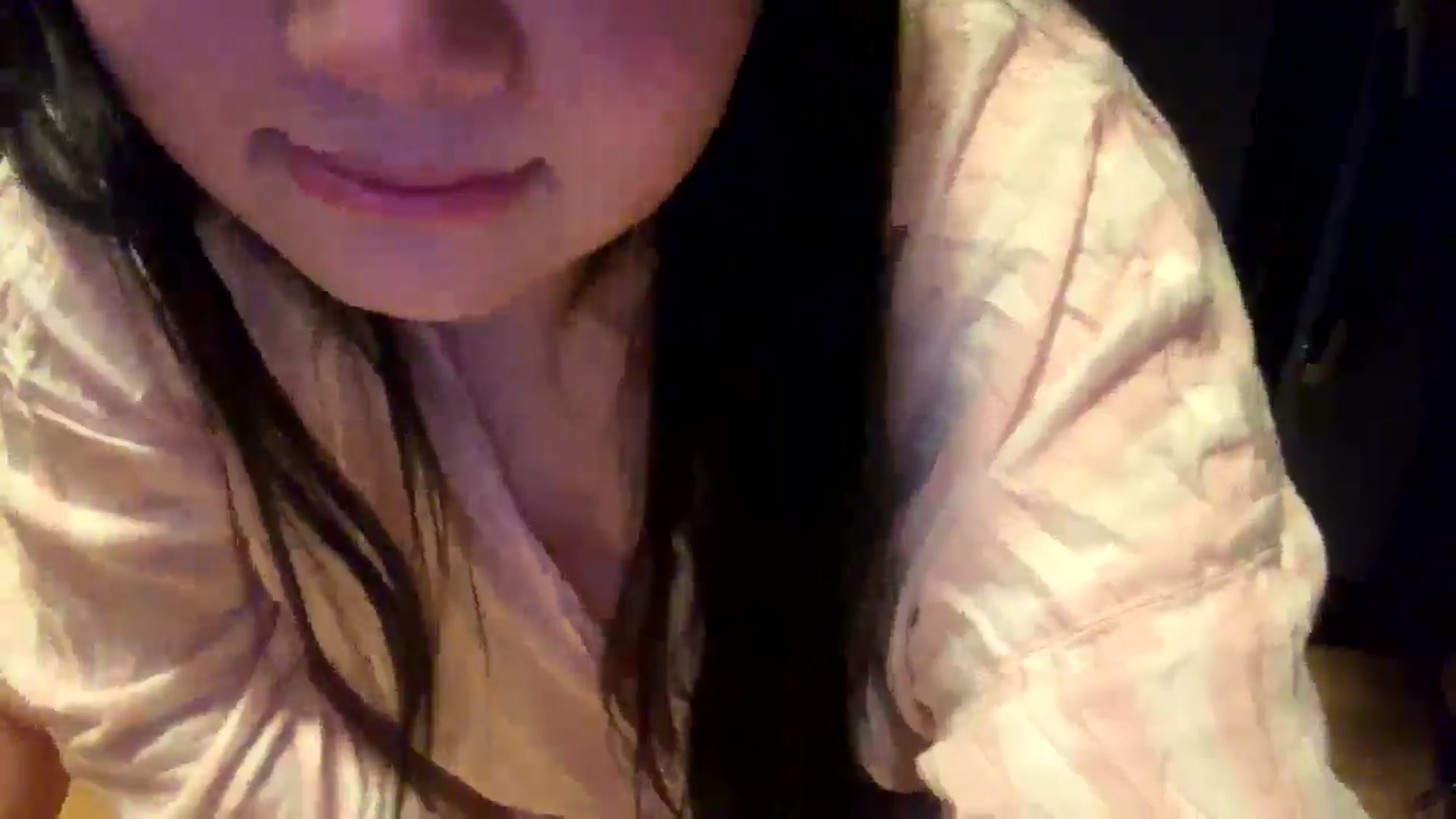 Gallery image thumbnail from Kimsquidxo's myfreecams stream on, 01/01/2025, 17:57 image 16 of 20