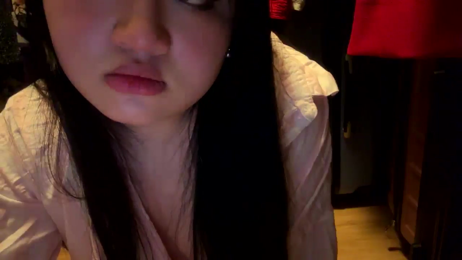 Gallery image thumbnail from Kimsquidxo's myfreecams stream on, 01/01/2025, 17:57 image 8 of 20