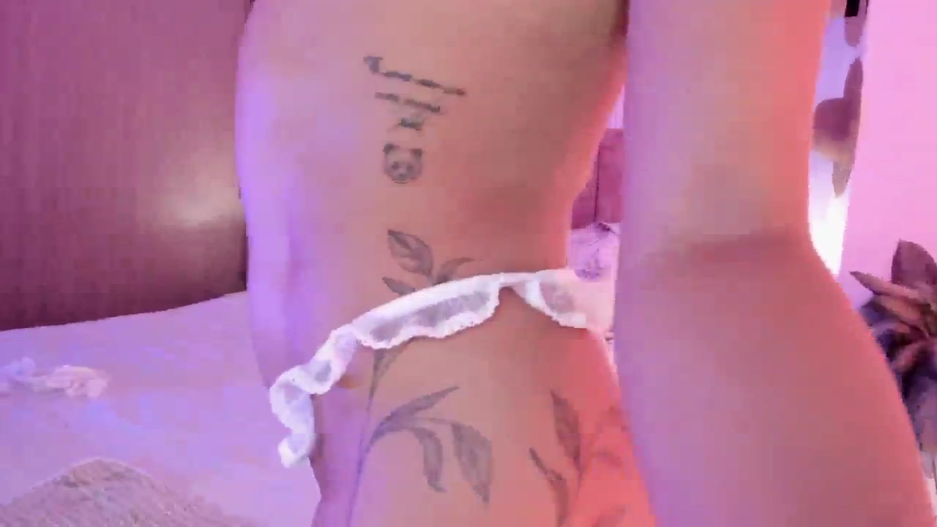Gallery image thumbnail from Kimsummer25's myfreecams stream on, 04/27/2026, 14:42 image 4 of 20