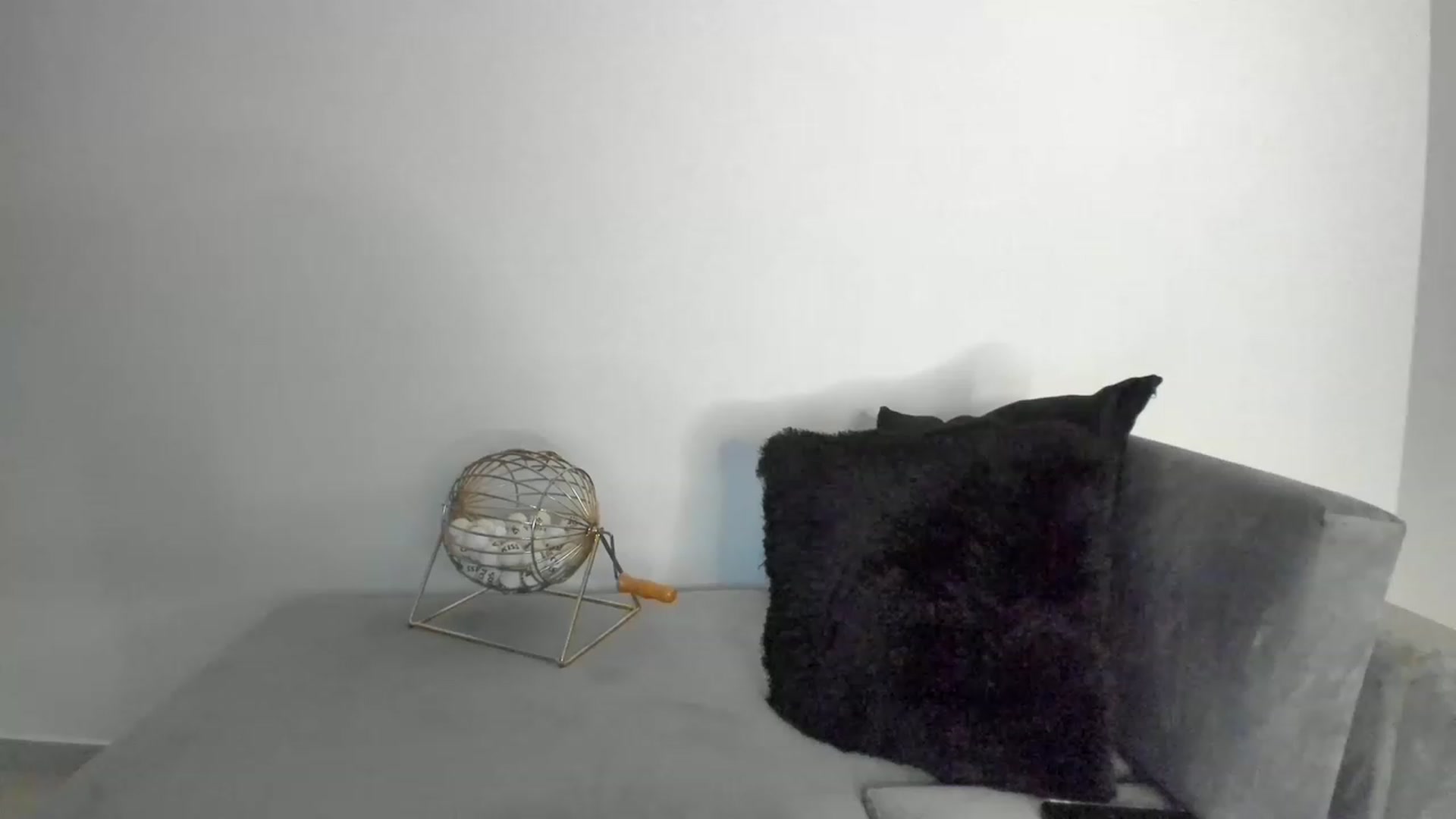 Gallery image thumbnail from Kimtylor_'s myfreecams stream on, 12/10/2022, 02:39 image 10 of 20