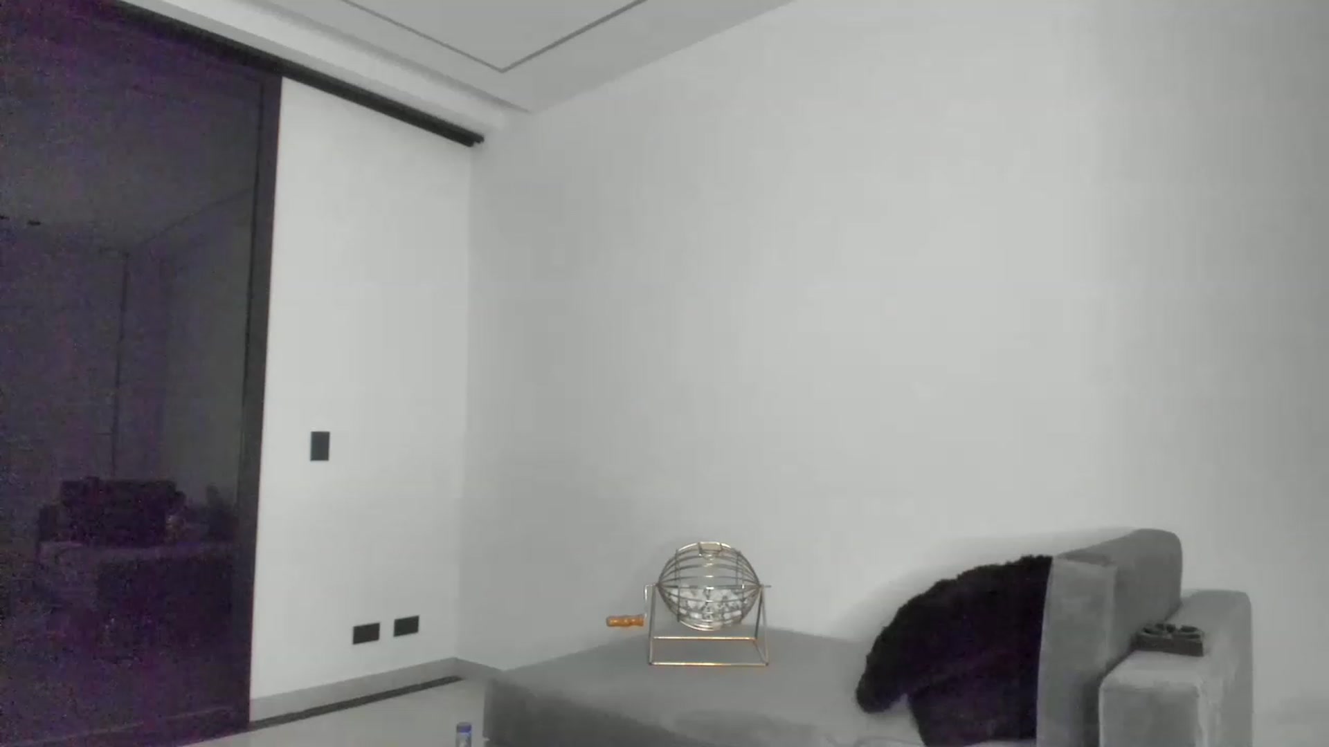 Gallery image thumbnail from Kimtylor_'s myfreecams stream on, 12/15/2022, 04:14 image 16 of 20