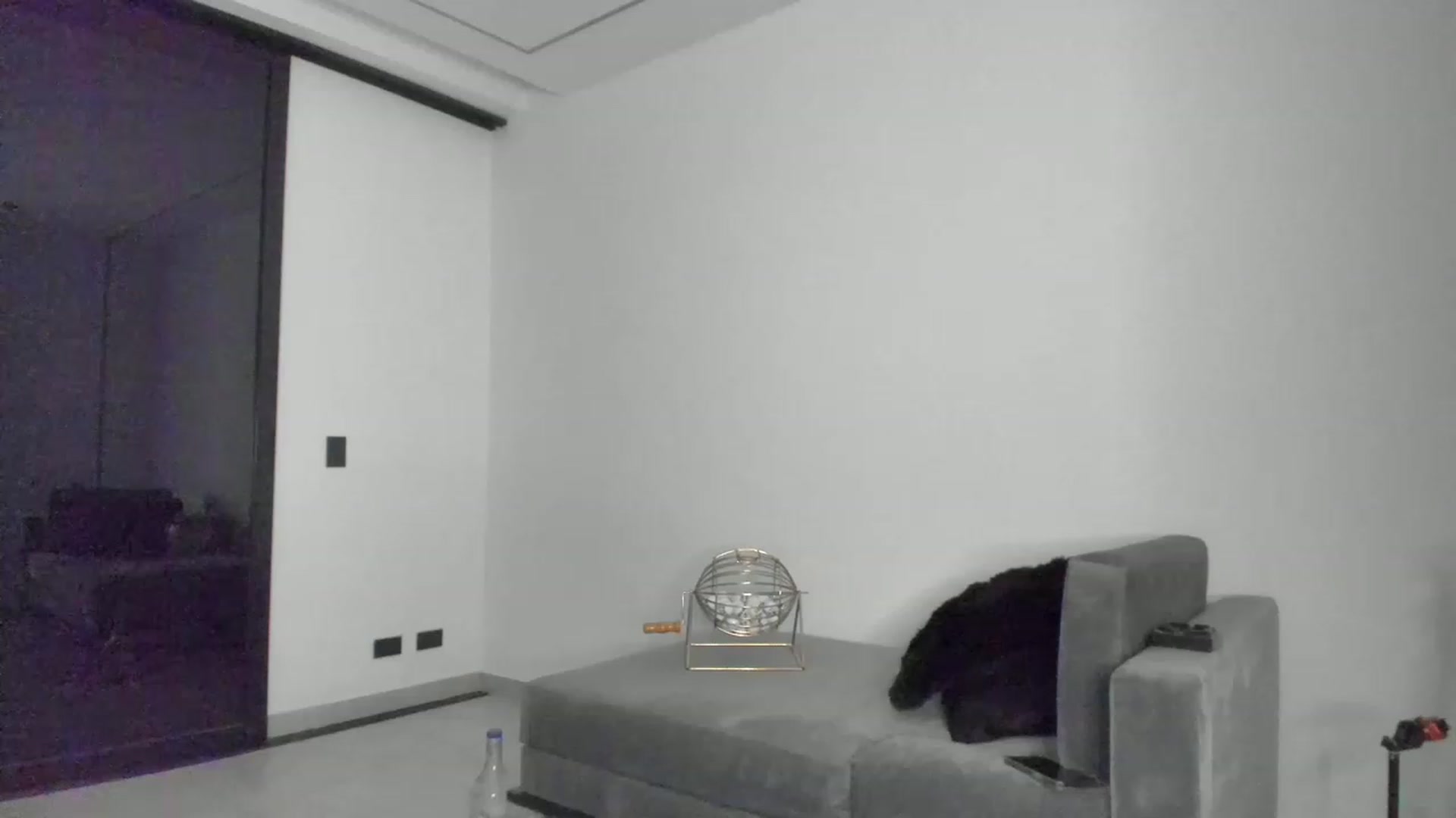 Gallery image thumbnail from Kimtylor_'s myfreecams stream on, 12/15/2022, 04:14 image 11 of 20