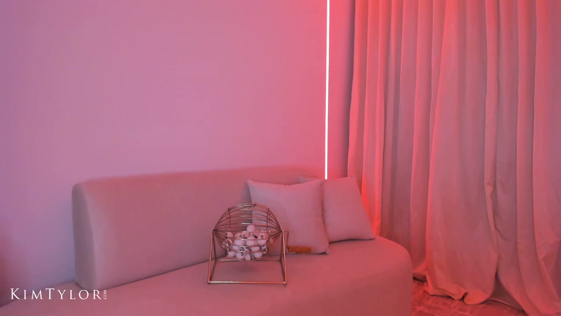 Gallery image thumbnail from Kimtylor_'s myfreecams stream on, 05/07/2023, 01:40 image 20 of 20