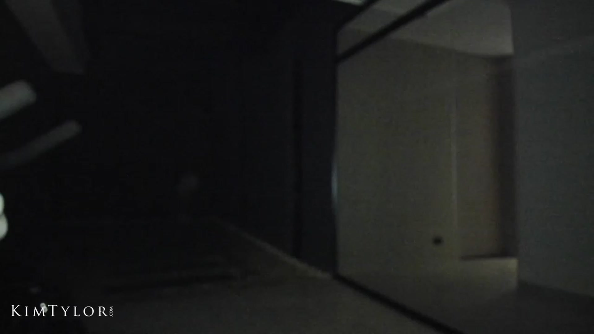 Gallery image thumbnail from Kimtylor_'s myfreecams stream on, 08/05/2023, 01:48 image 7 of 20