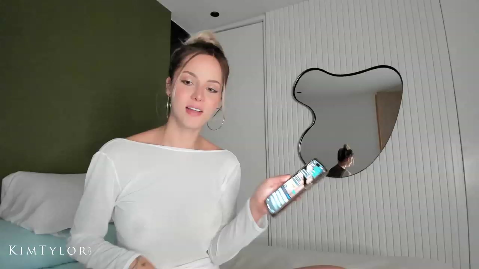 Gallery image thumbnail from Kimtylor_'s myfreecams stream on, 09/03/2023, 03:40 image 13 of 20