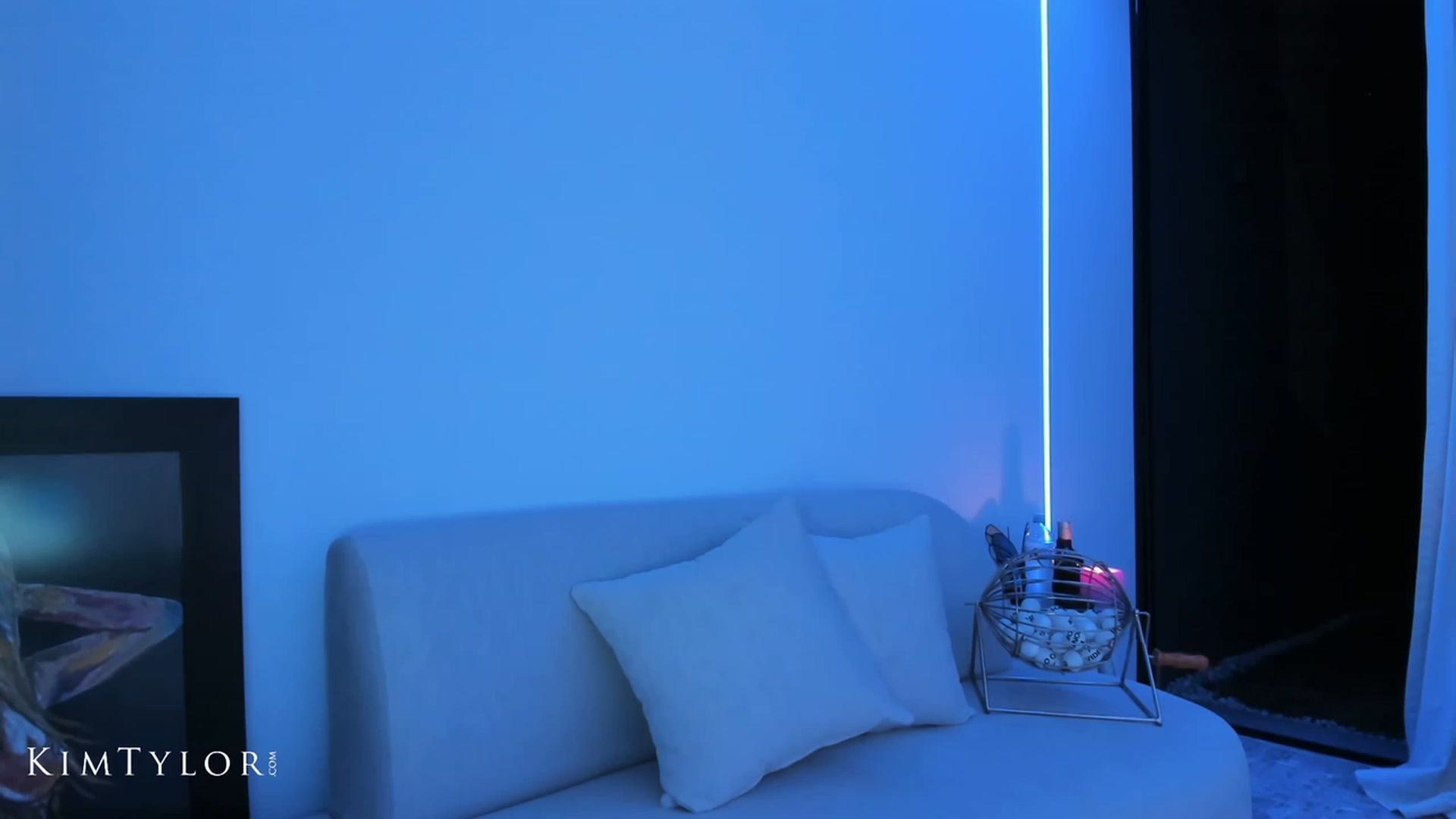 Gallery image thumbnail from Kimtylor_'s myfreecams stream on, 09/17/2023, 03:52 image 15 of 20