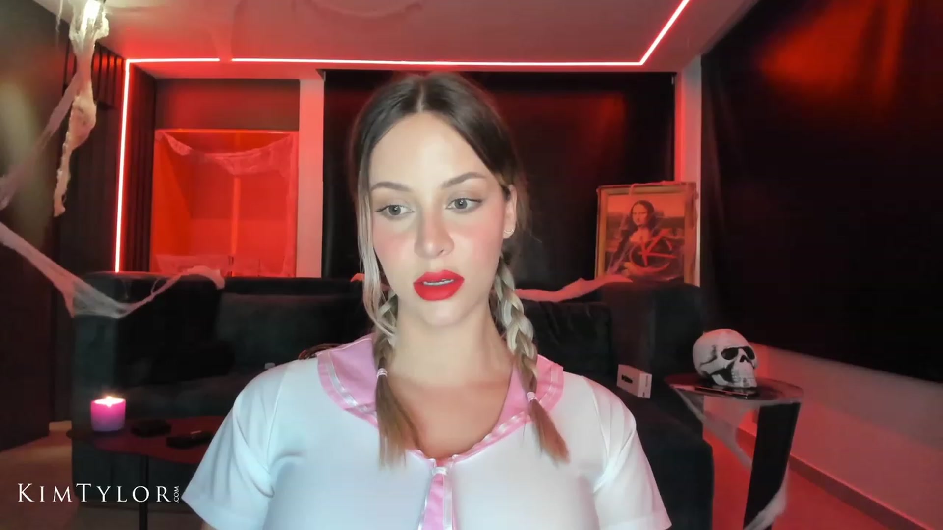 Gallery image thumbnail from Kimtylor_'s myfreecams stream on, 09/26/2023, 02:05 image 9 of 20