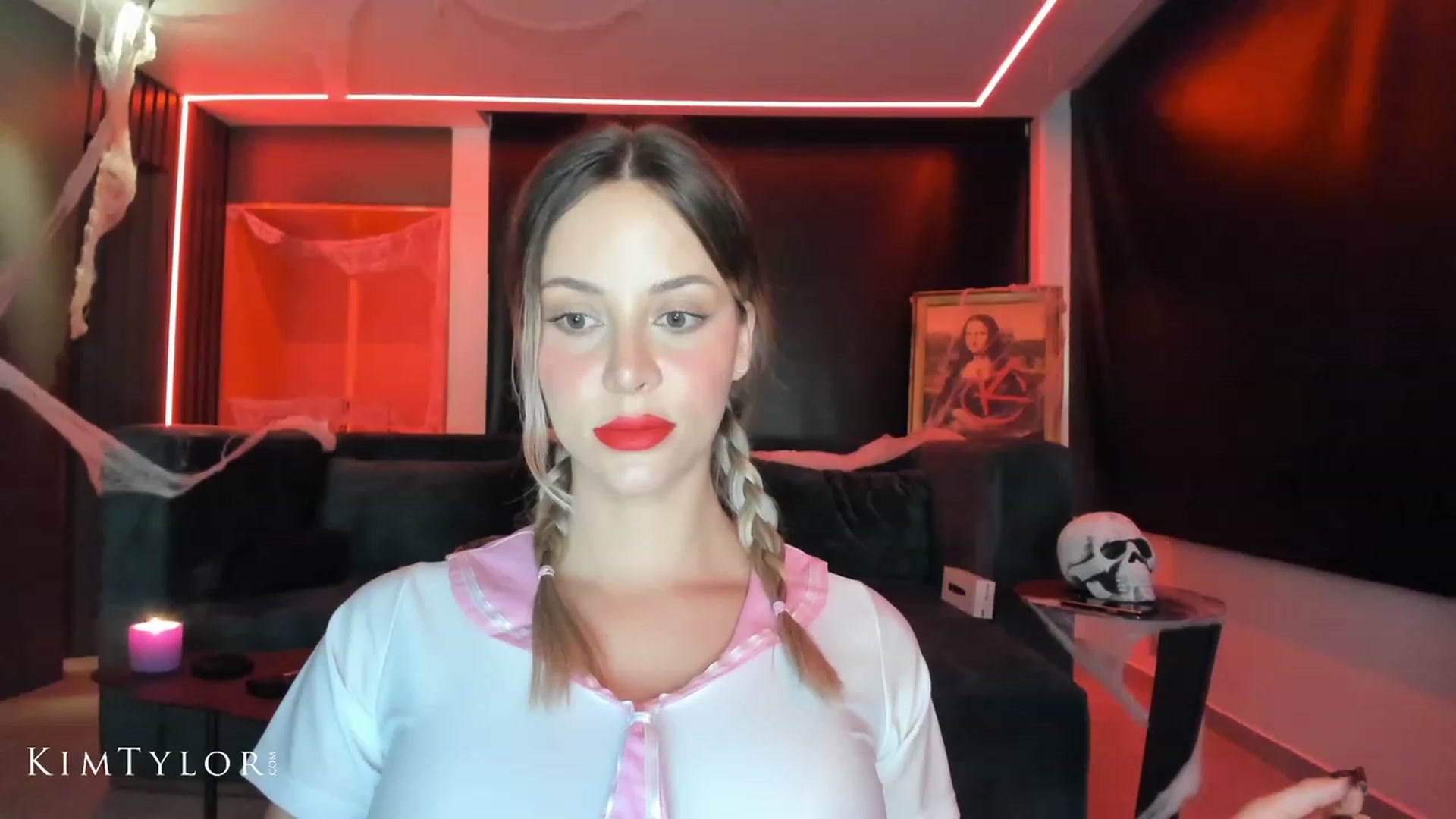 Gallery image thumbnail from Kimtylor_'s myfreecams stream on, 09/26/2023, 02:05 image 10 of 20