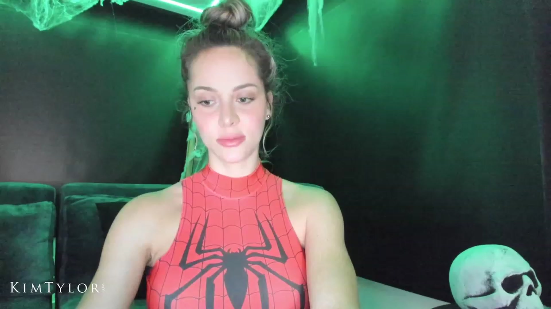 Gallery image thumbnail from Kimtylor_'s myfreecams stream on, 10/03/2023, 03:30 image 20 of 20