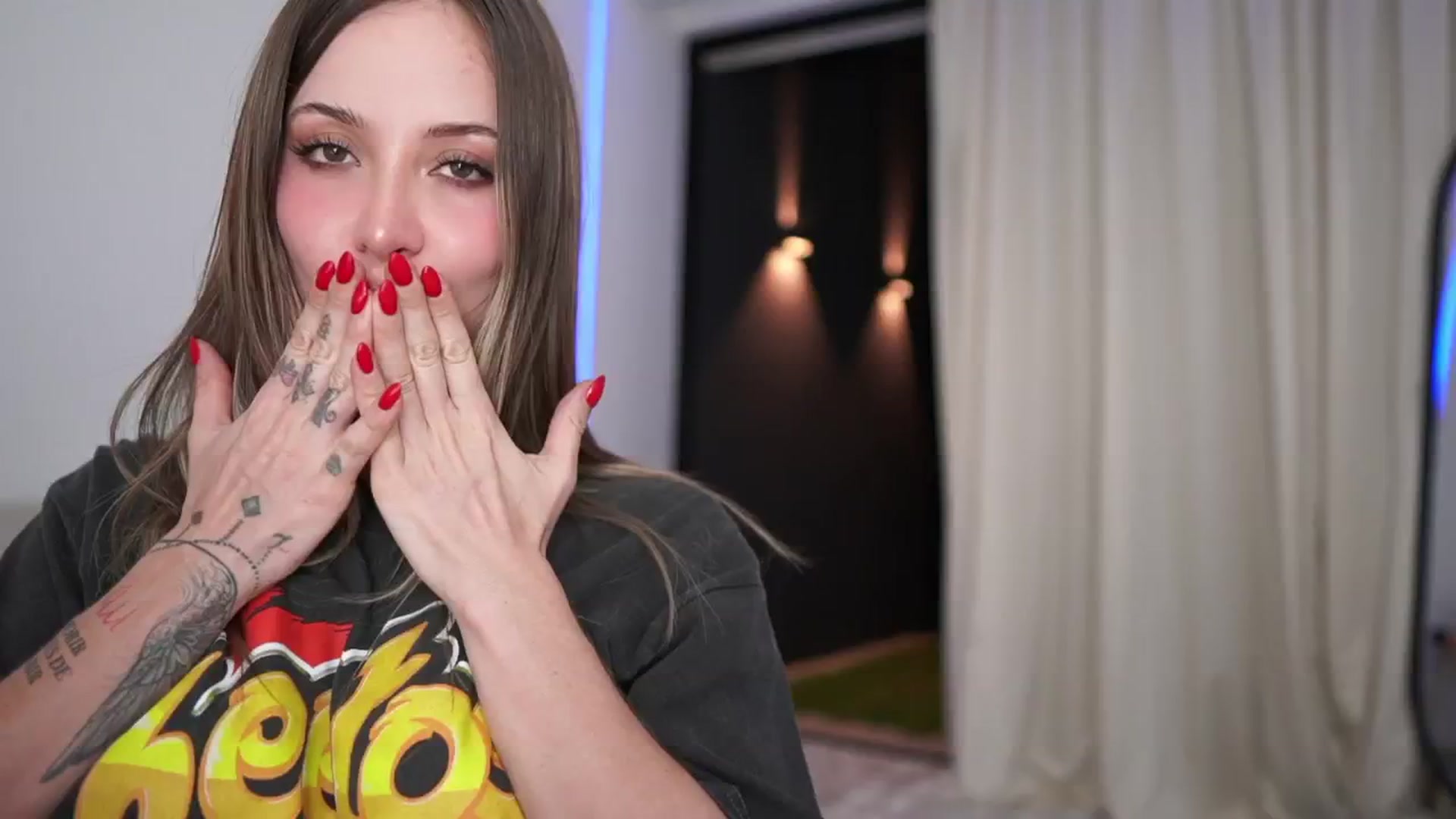 Gallery image thumbnail from Kimtylor_'s myfreecams stream on, 05/09/2024, 03:00 image 10 of 20