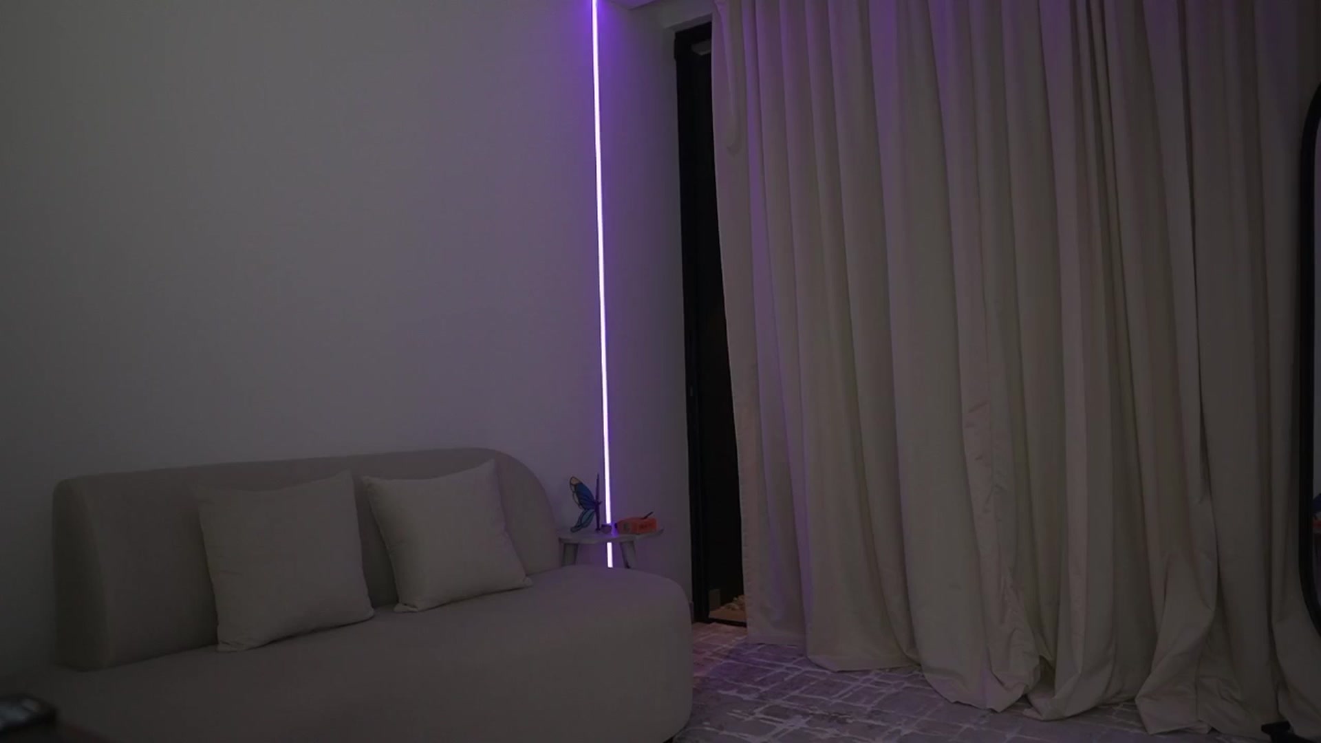 Gallery image thumbnail from Kimtylor_'s myfreecams stream on, 07/17/2024, 03:58 image 7 of 20