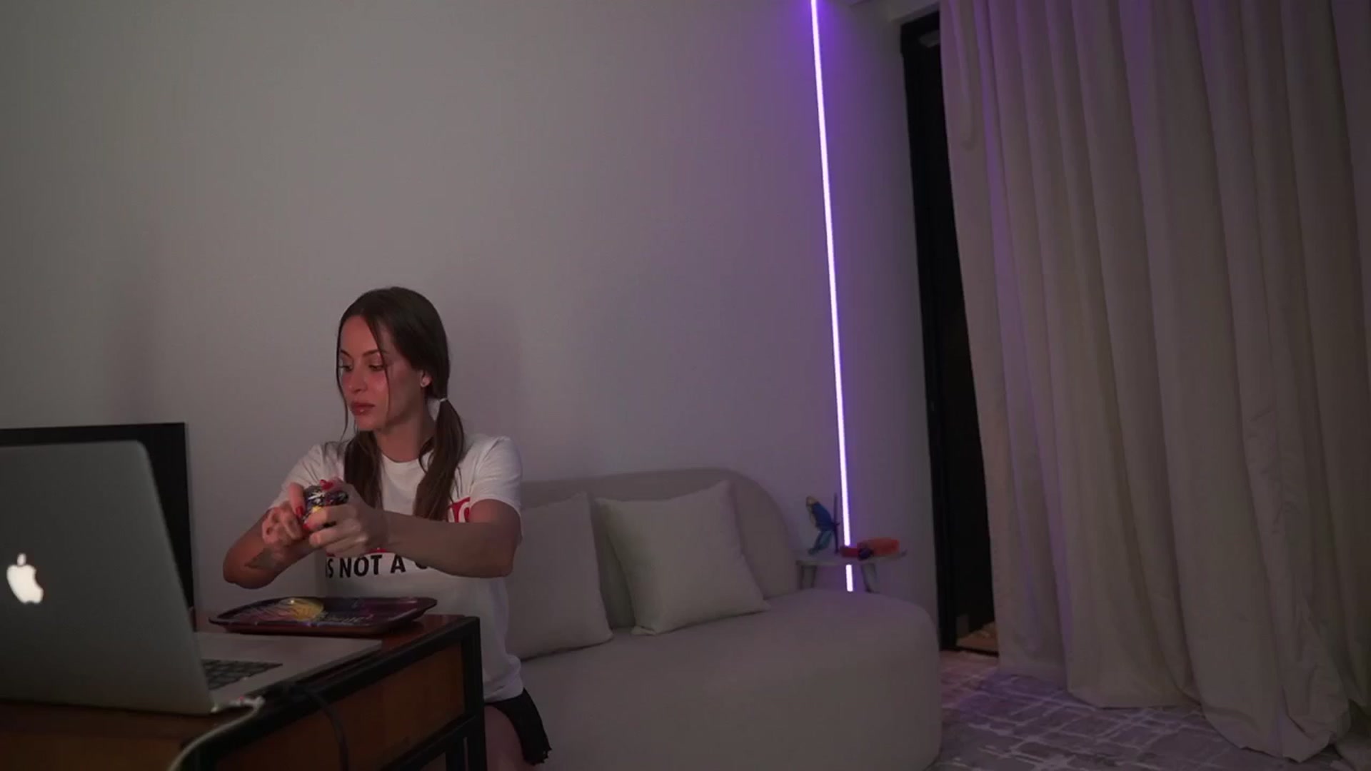 Gallery image thumbnail from Kimtylor_'s myfreecams stream on, 07/17/2024, 03:58 image 1 of 20