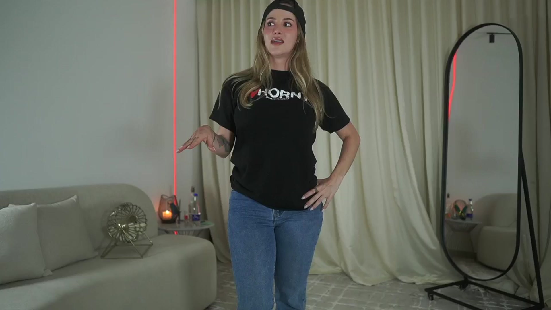 Gallery image thumbnail from Kimtylor_'s myfreecams stream on, 02/21/2026, 04:33 image 1 of 20