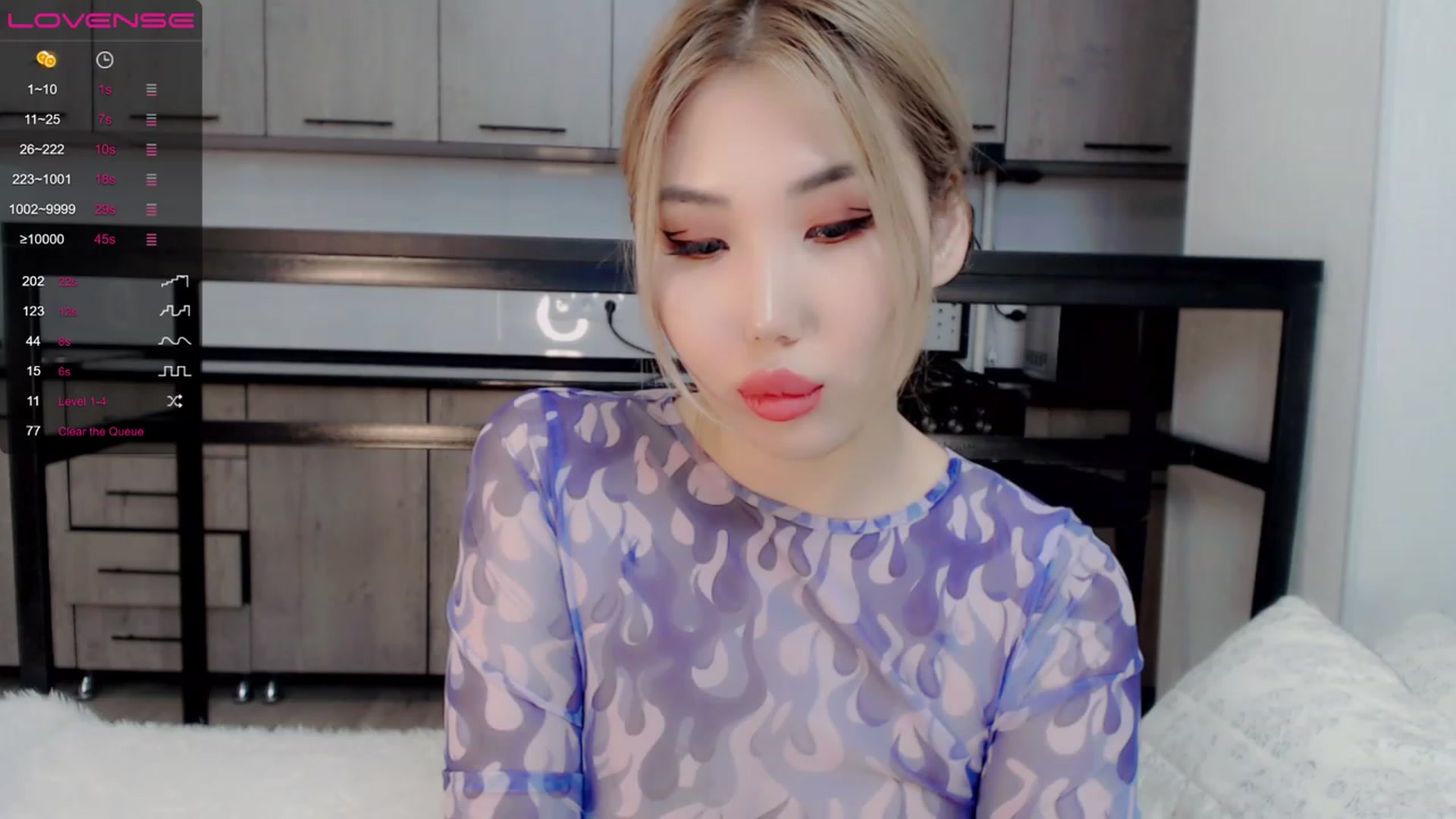 Gallery image thumbnail from Kimurakim's myfreecams stream on, 11/17/2022, 17:57 image 6 of 20