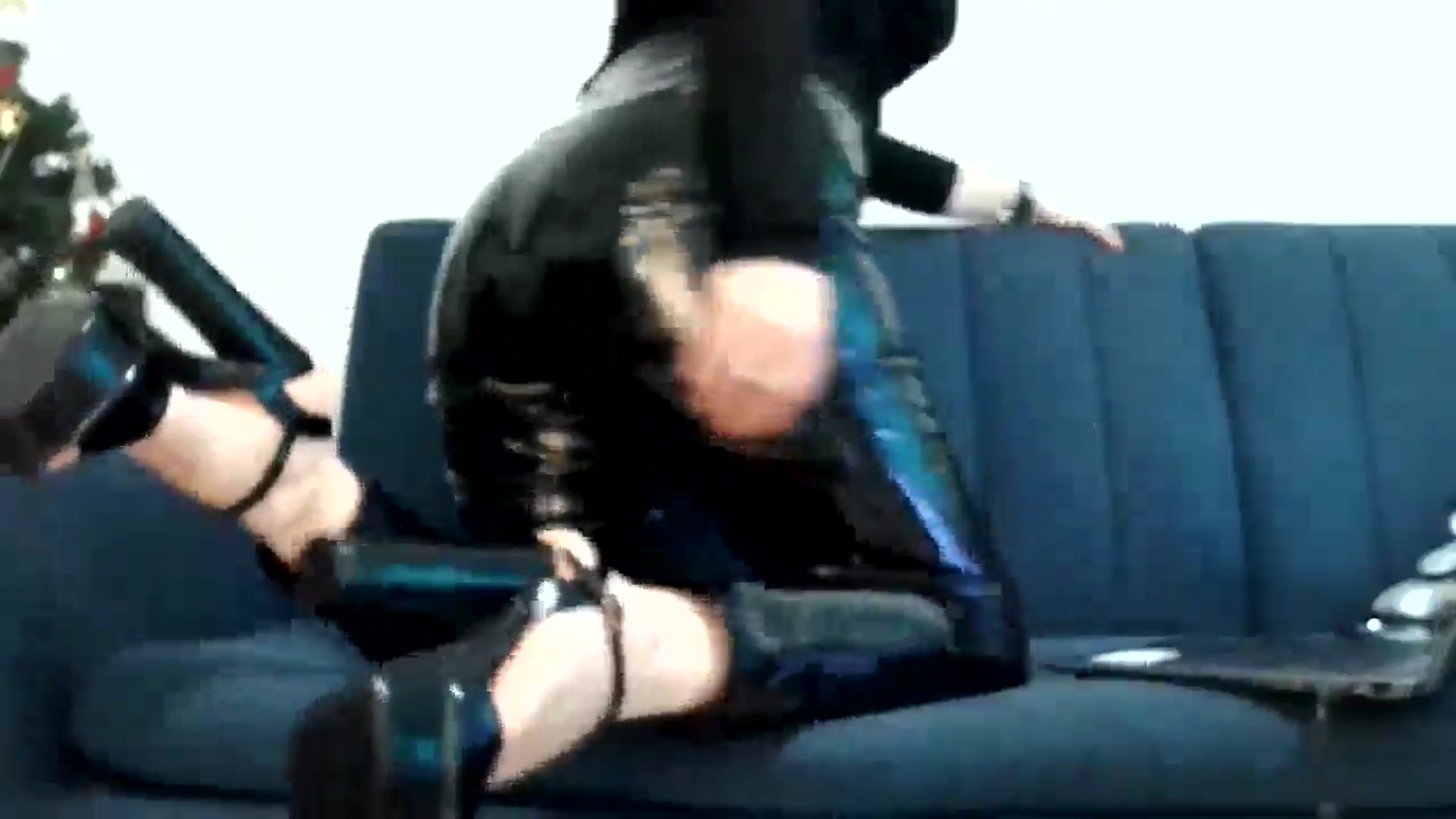 Gallery image thumbnail from KinKueen's myfreecams stream on, 12/31/2024, 13:07 image 7 of 20