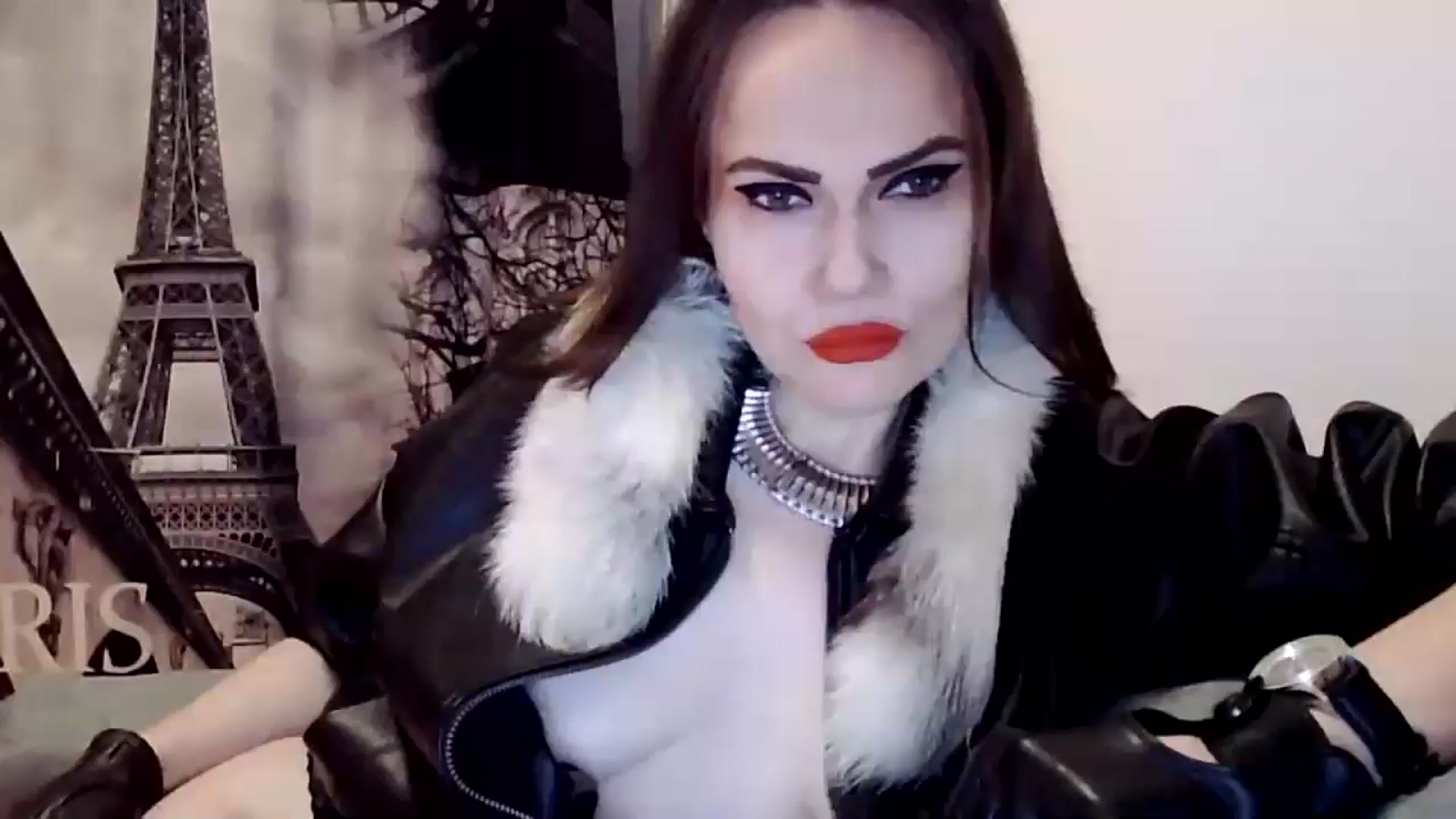 Gallery image thumbnail from KinKueen's myfreecams stream on, 01/31/2026, 16:17 image 10 of 20