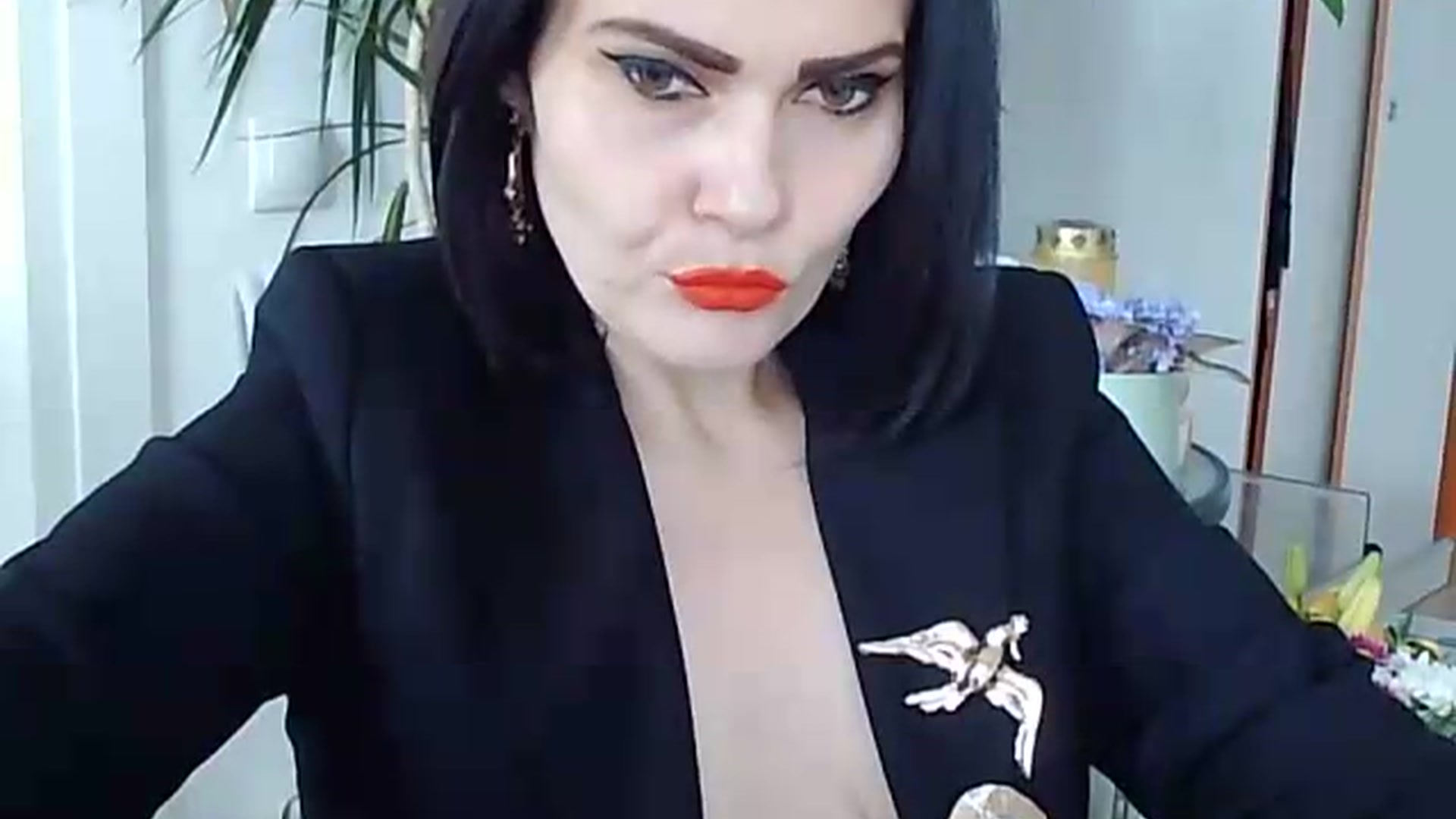 Gallery image thumbnail from KinKueen's myfreecams stream on, 06/12/2026, 11:32 image 3 of 20