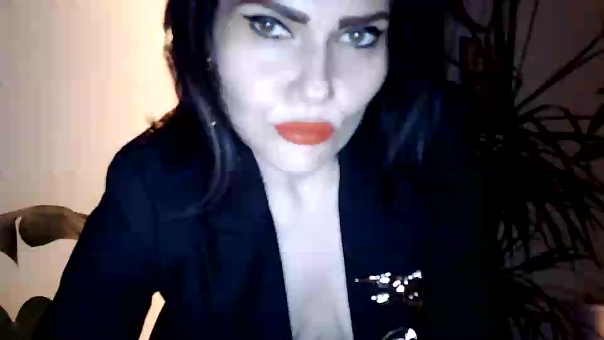 Gallery image thumbnail from KinKueen's myfreecams stream on, 06/12/2026, 18:32 image 3 of 20