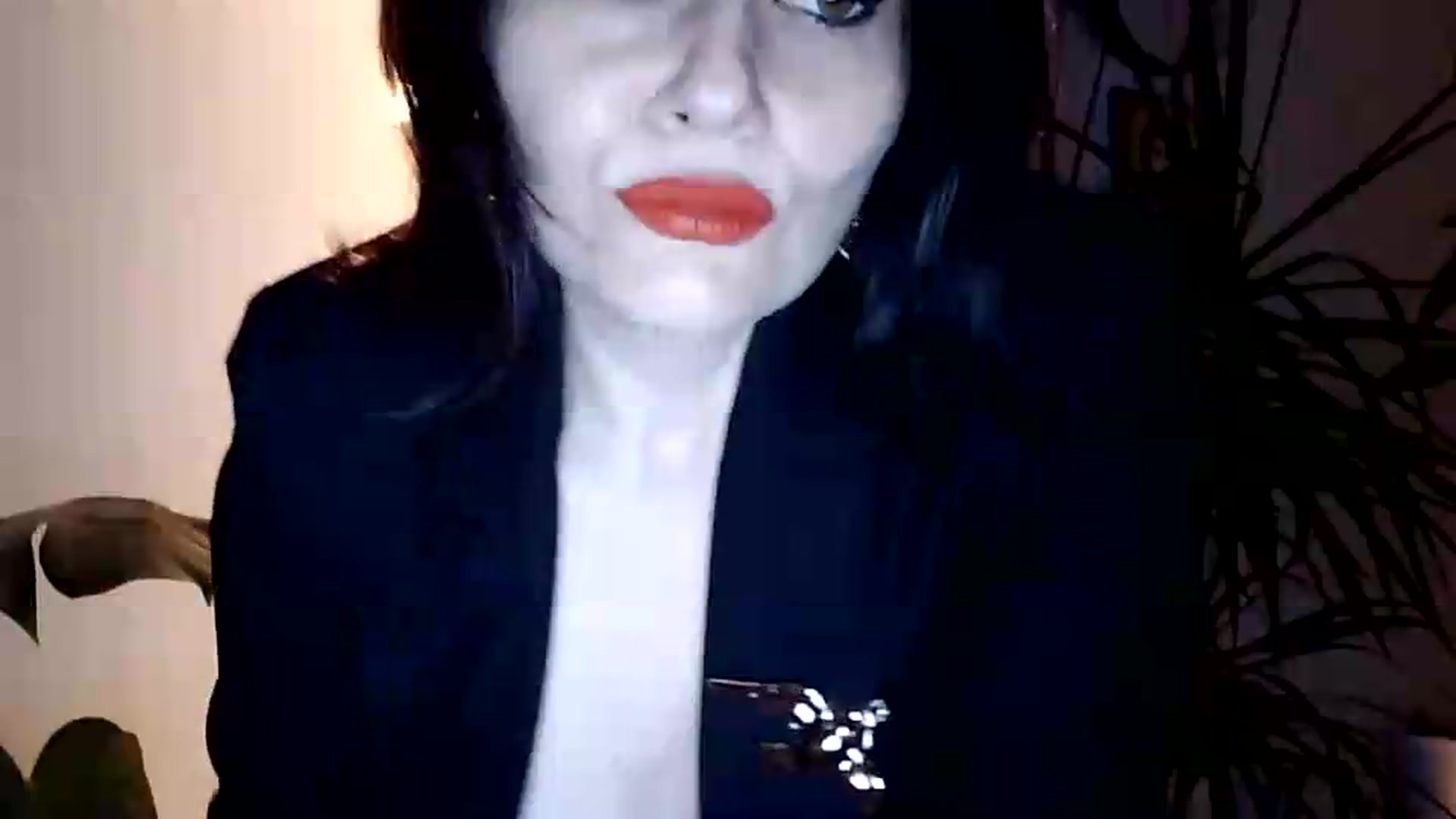 Gallery image thumbnail from KinKueen's myfreecams stream on, 06/12/2026, 18:32 image 4 of 20