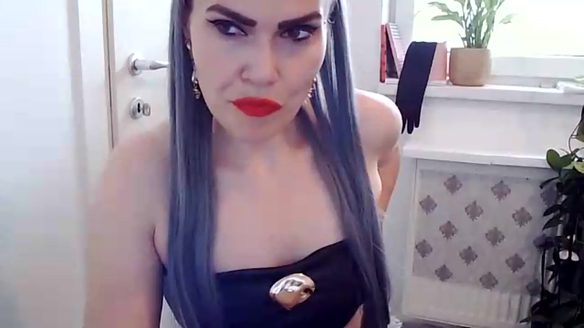 Gallery image thumbnail from KinKueen's myfreecams stream on, 07/17/2026, 11:48 image 19 of 20