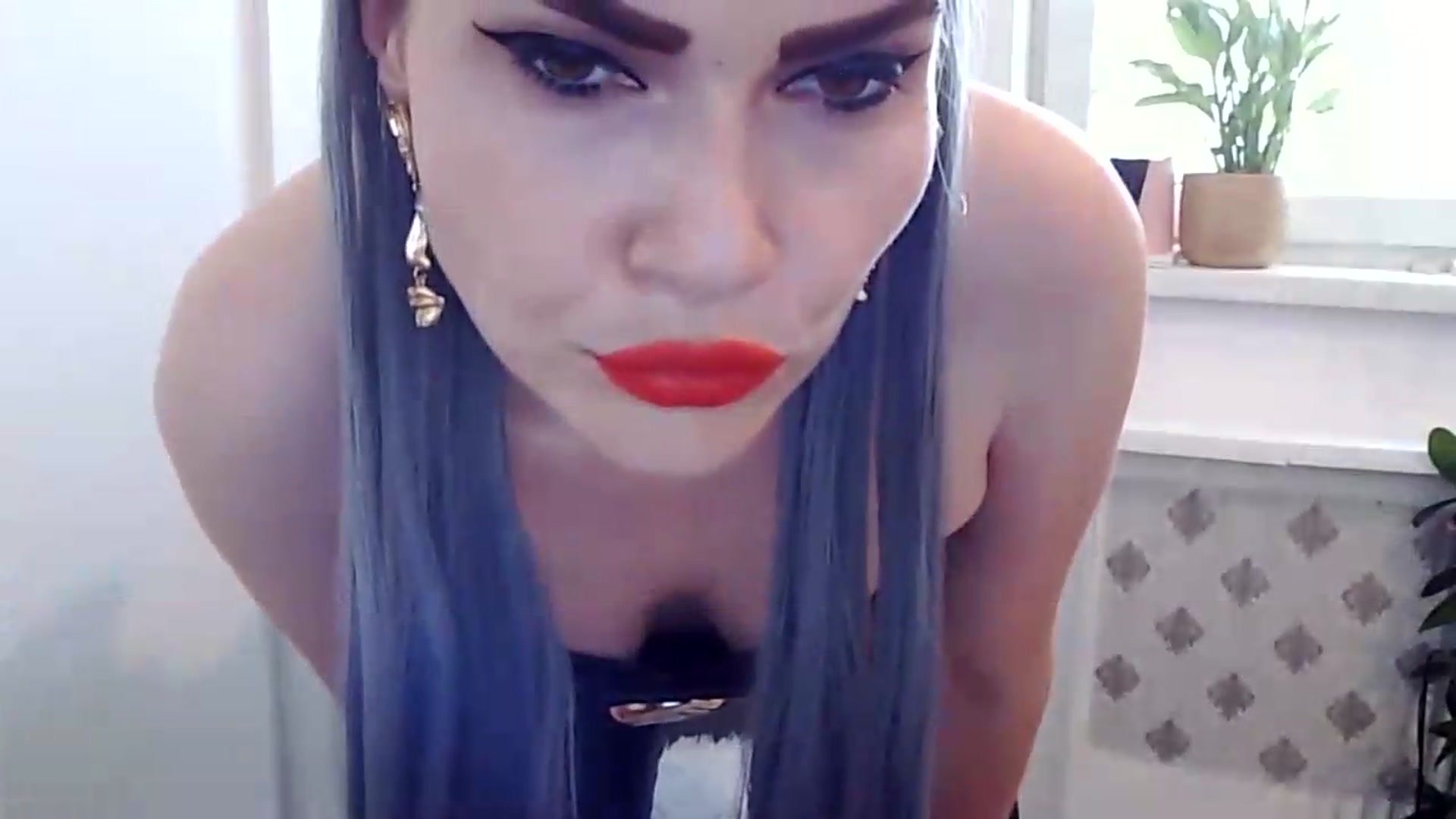 Gallery image thumbnail from KinKueen's myfreecams stream on, 07/17/2026, 11:48 image 2 of 20
