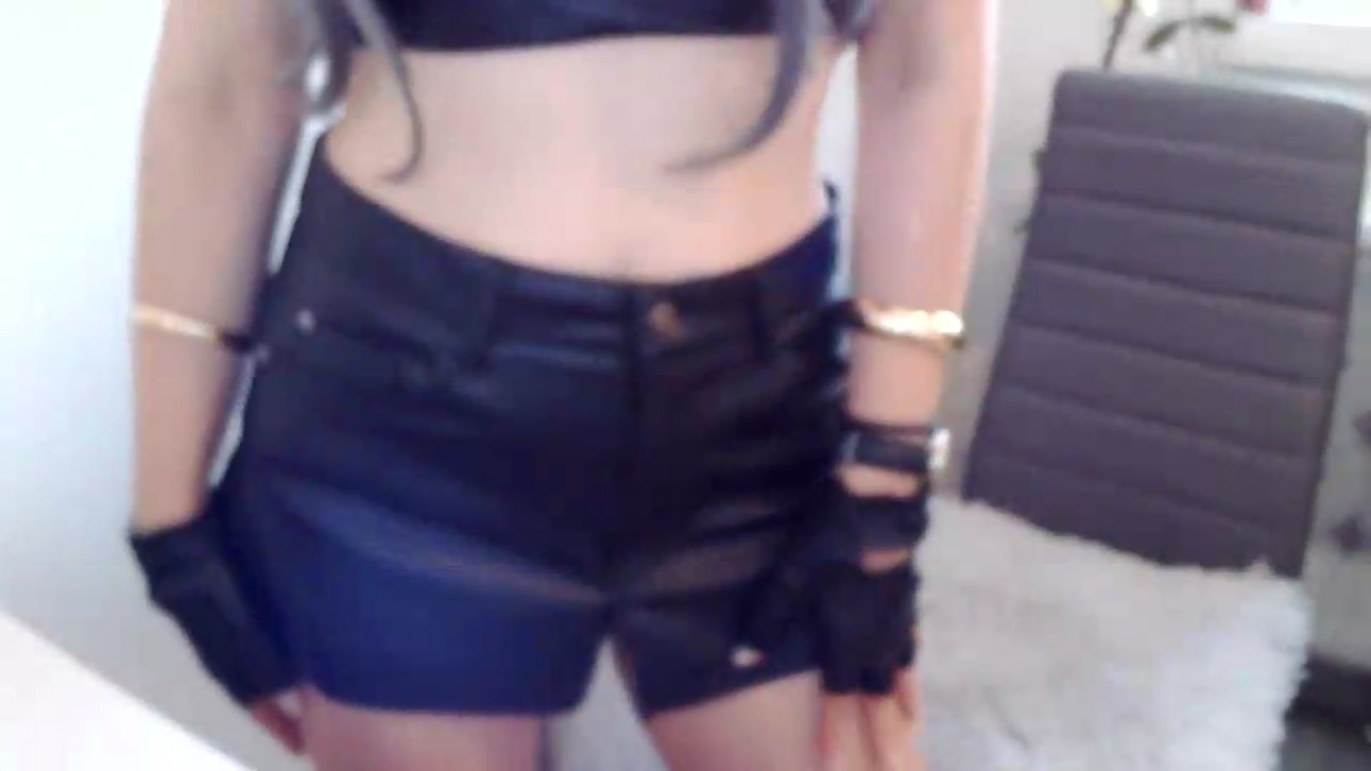 Gallery image thumbnail from KinKueen's myfreecams stream on, 07/19/2026, 11:56 image 4 of 20
