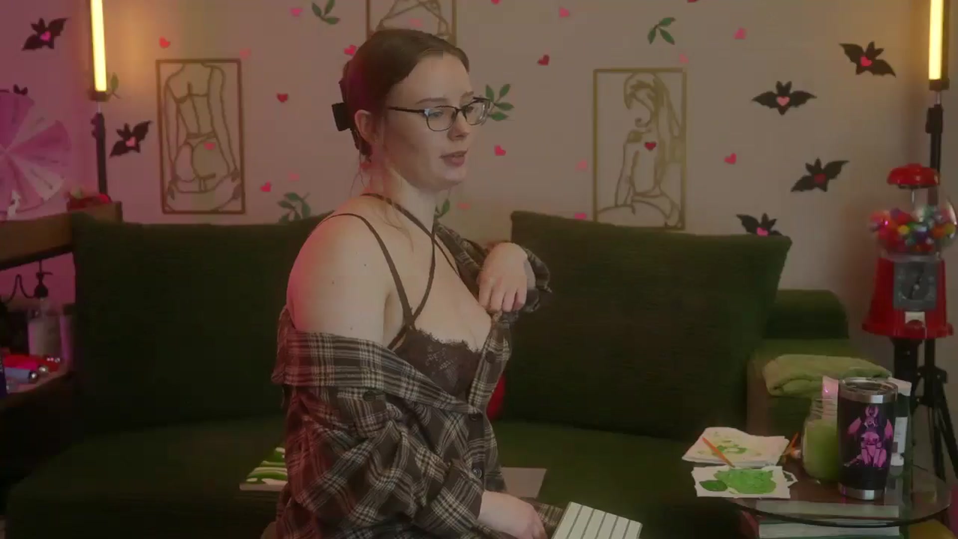 Gallery image thumbnail from Kindfruitbat's myfreecams stream on, 02/10/2026, 13:33 image 12 of 20