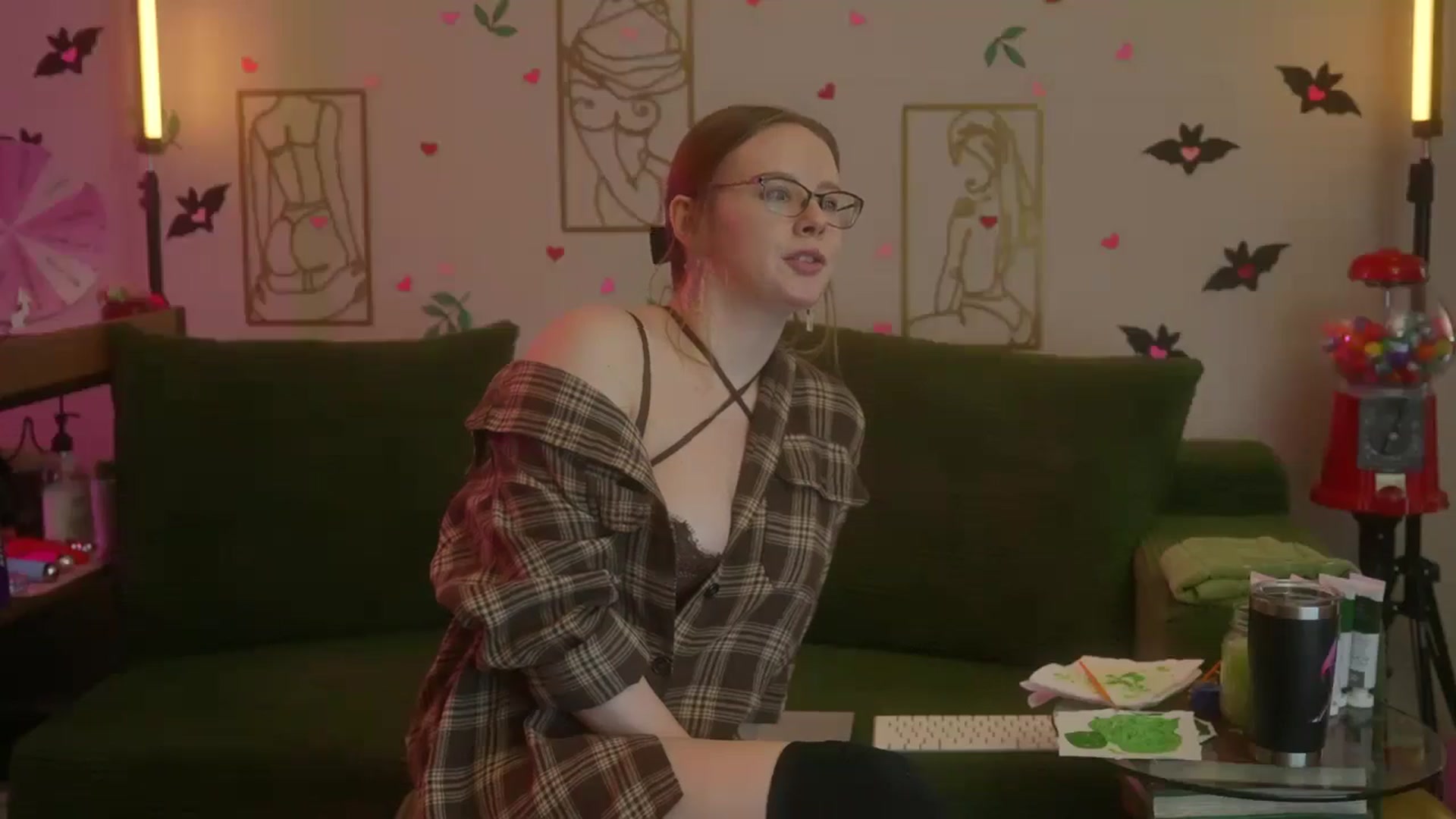 Gallery image thumbnail from Kindfruitbat's myfreecams stream on, 02/10/2026, 13:33 image 15 of 20