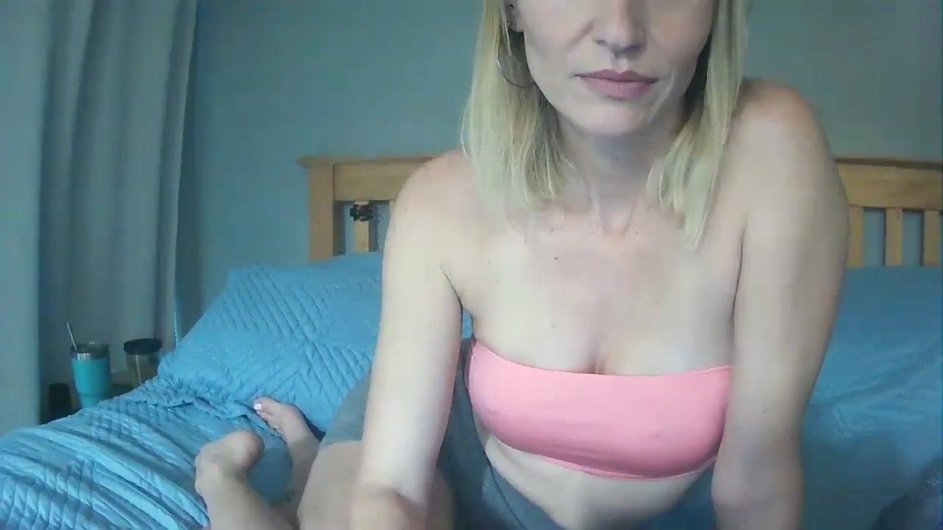 Gallery image thumbnail from KineticKam's myfreecams stream on, 01/07/2024, 19:34 image 10 of 20