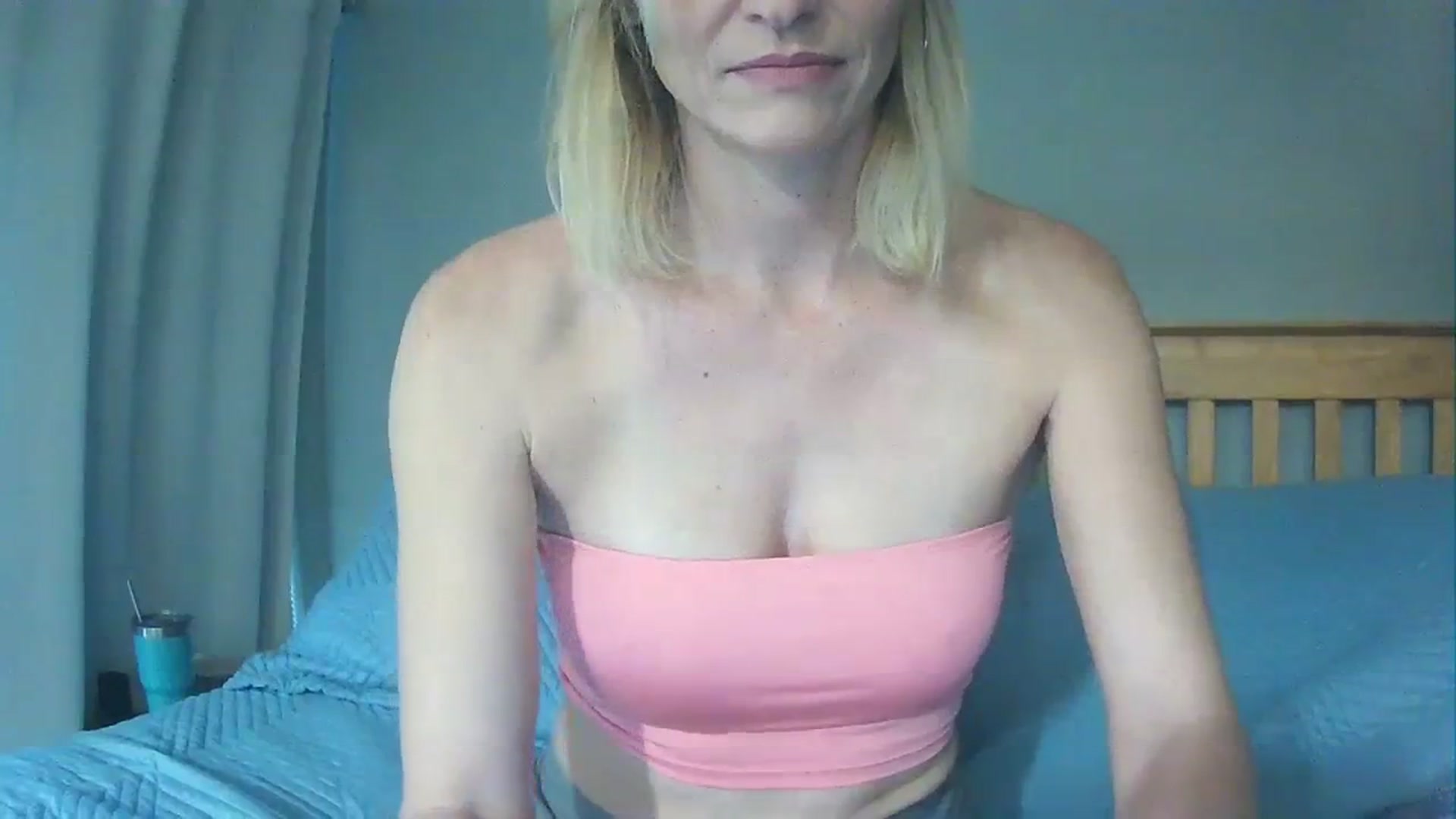 Gallery image thumbnail from KineticKam's myfreecams stream on, 01/07/2024, 19:34 image 4 of 20