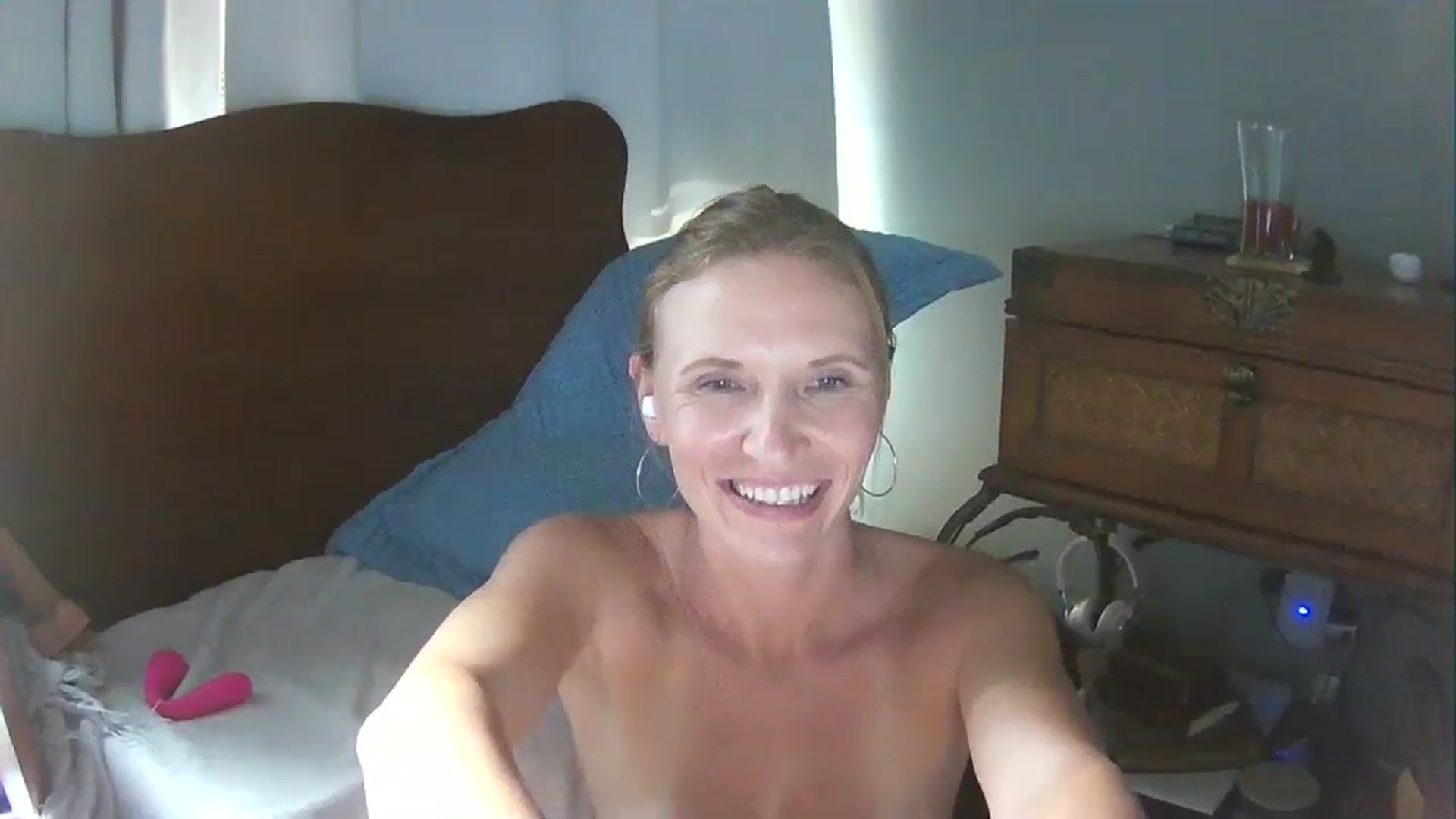 Gallery image thumbnail from KineticKam's myfreecams stream on, 02/27/2024, 21:26 image 7 of 20