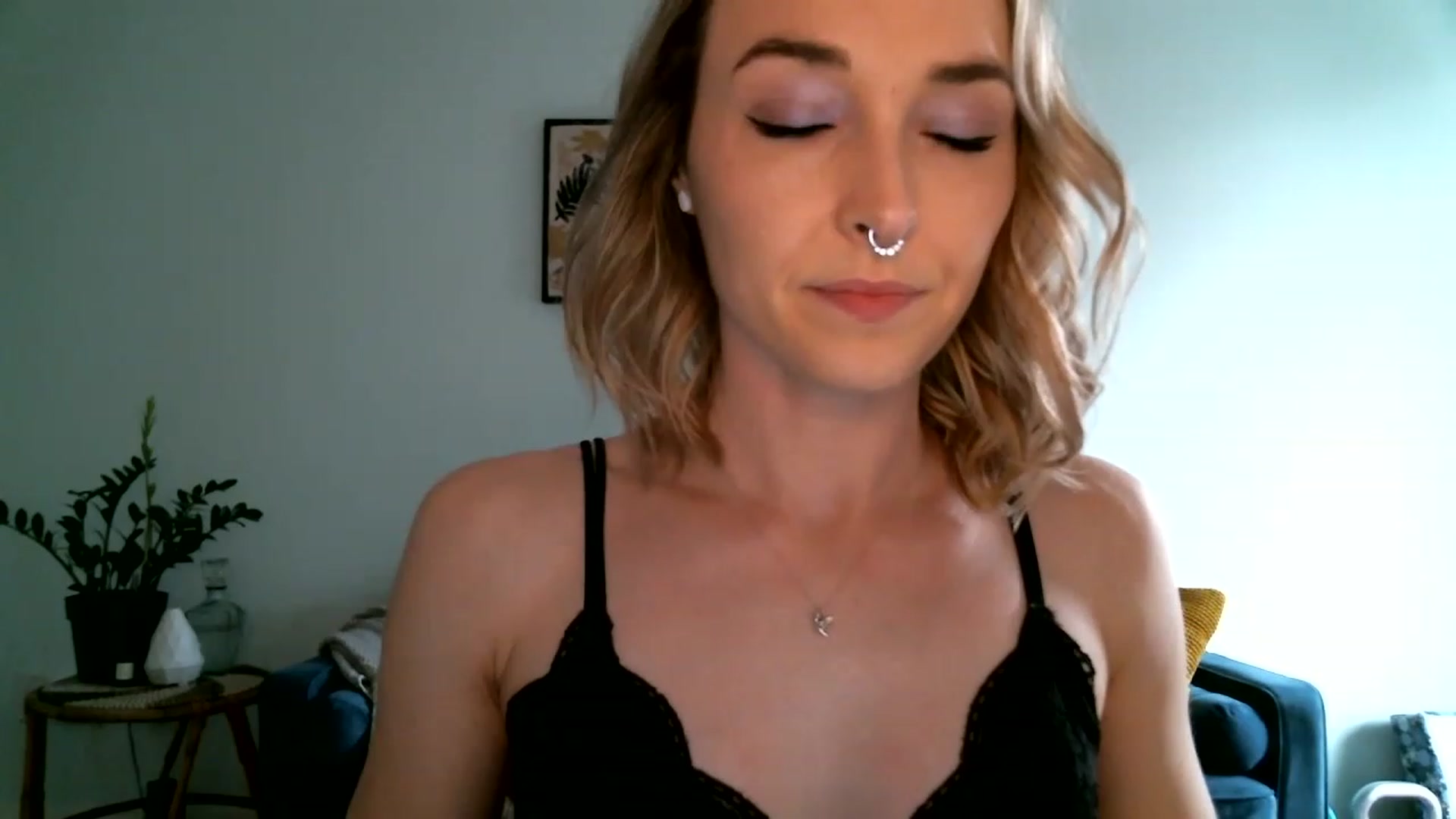 Gallery image thumbnail from KineticKoa's myfreecams stream on, 12/31/2022, 22:06 image 1 of 20