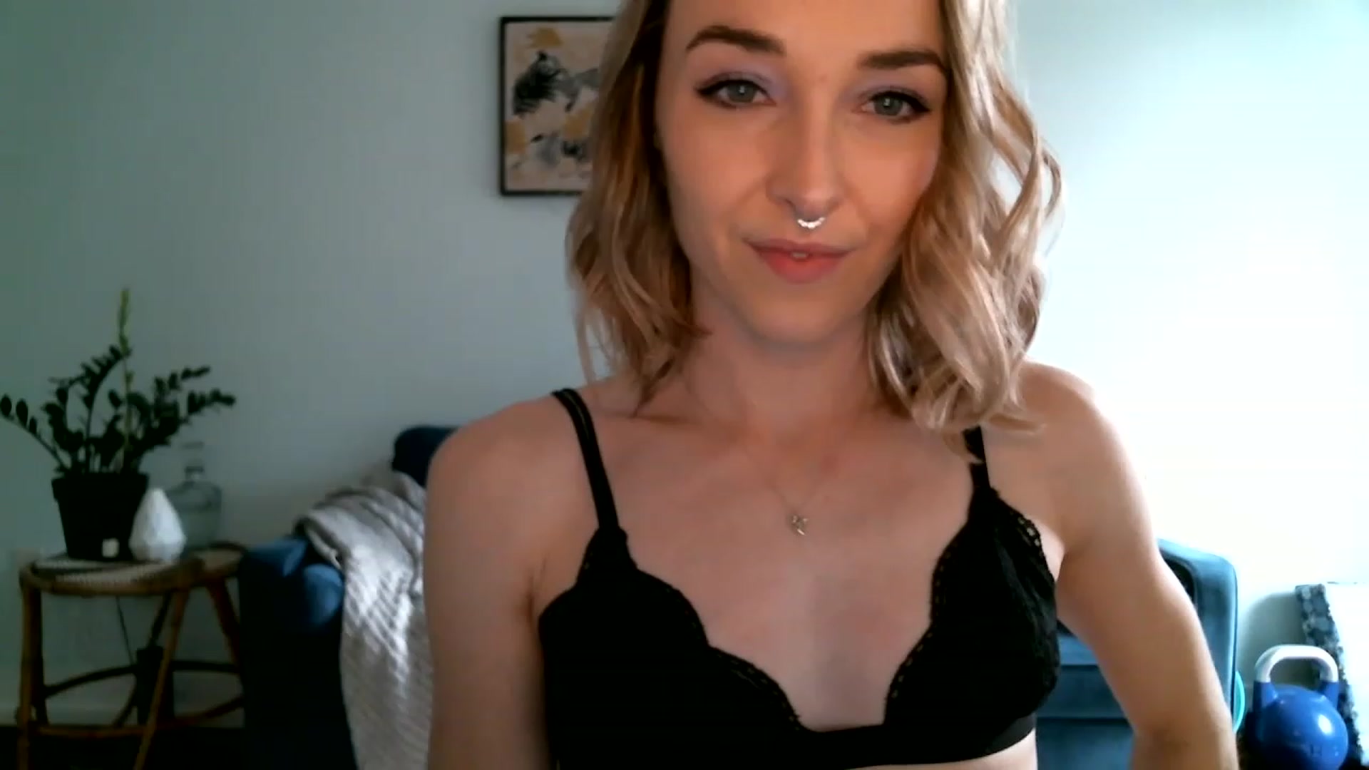 Gallery image thumbnail from KineticKoa's myfreecams stream on, 12/31/2022, 22:06 image 3 of 20