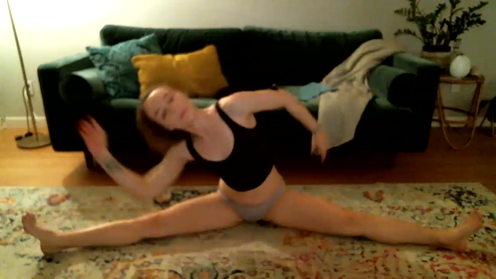 Gallery image thumbnail from KineticKoa's myfreecams stream on, 04/17/2023, 05:02 image 8 of 20