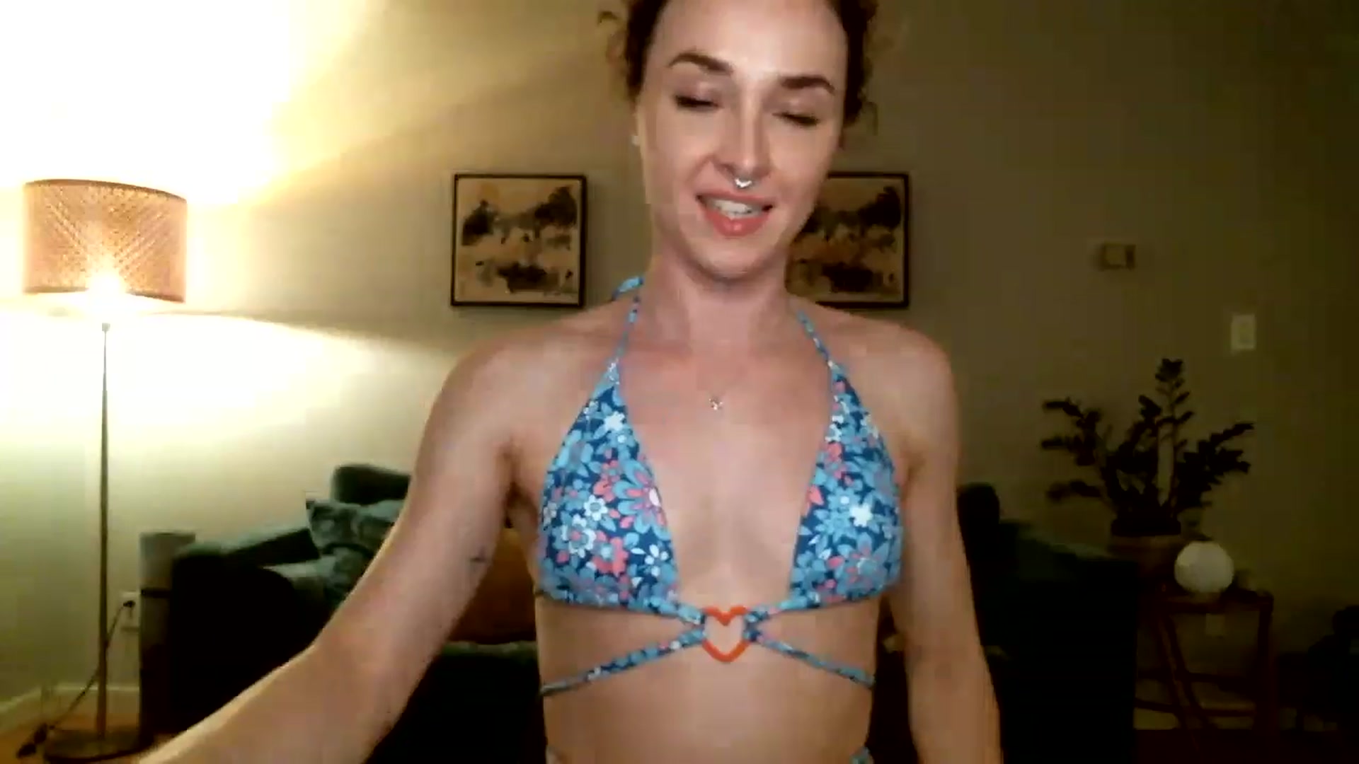 Gallery image thumbnail from KineticKoa's myfreecams stream on, 05/02/2023, 06:17 image 2 of 20