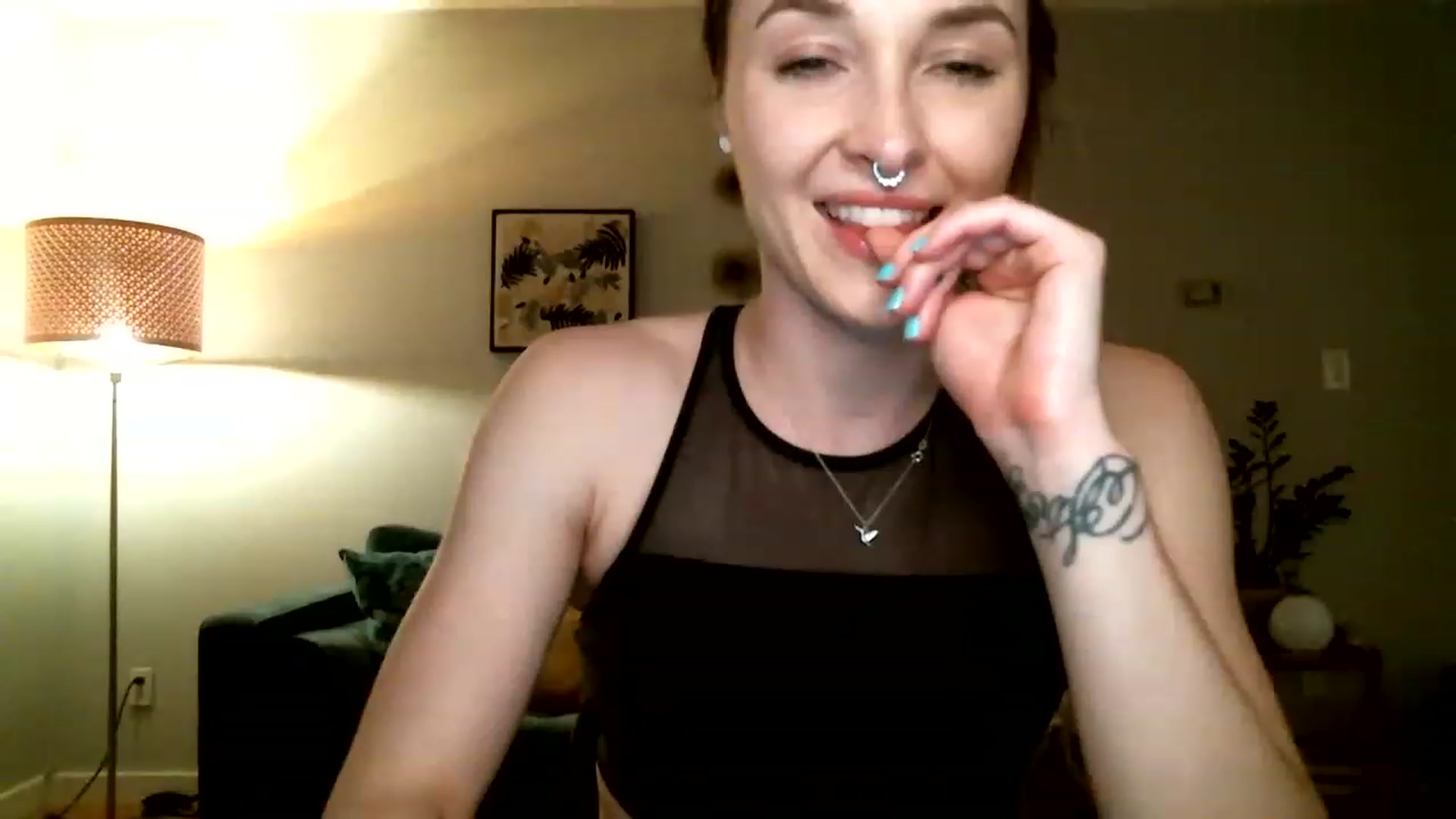 Gallery image thumbnail from KineticKoa's myfreecams stream on, 05/04/2023, 08:07 image 4 of 20