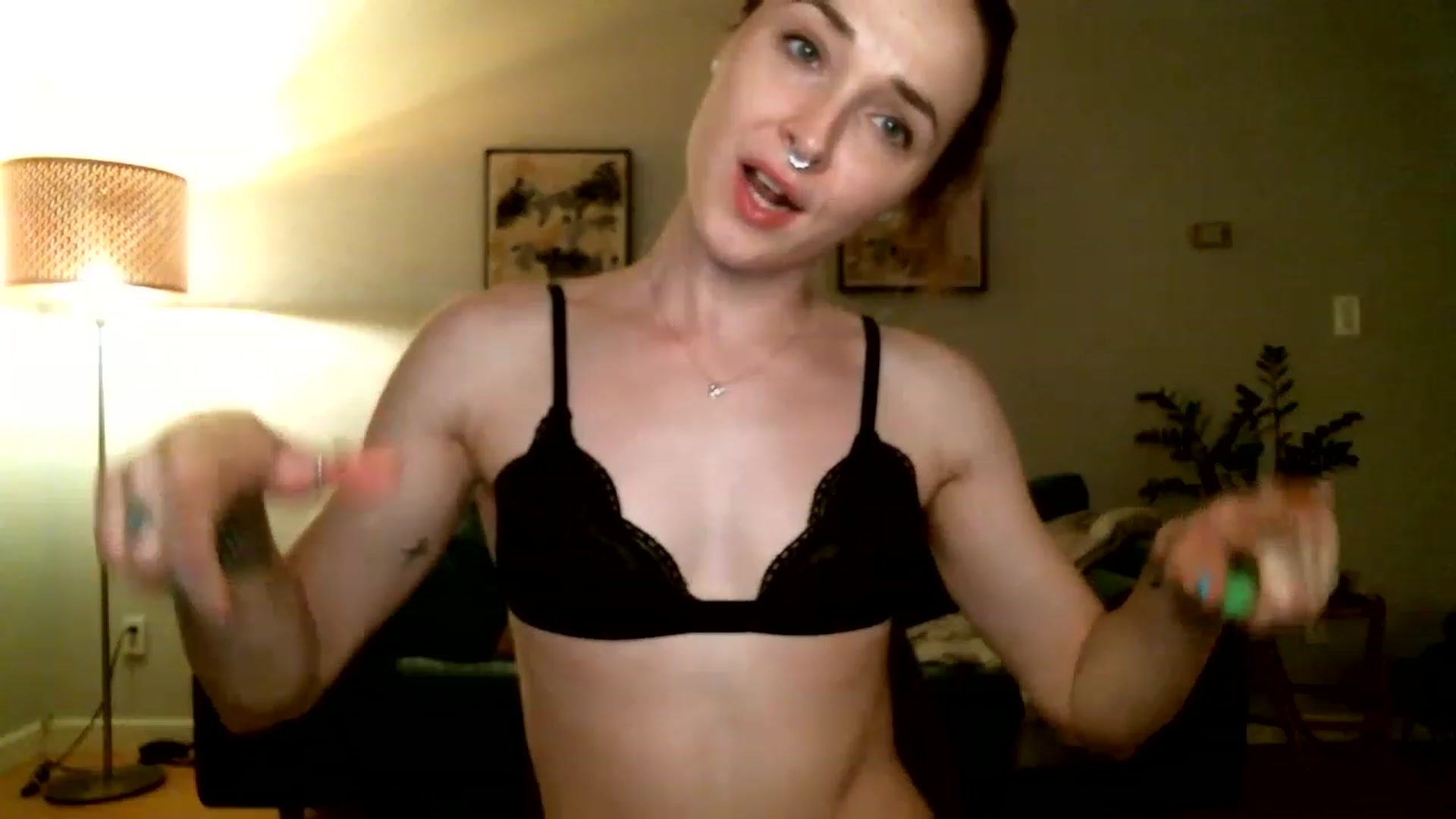 Gallery image thumbnail from KineticKoa's myfreecams stream on, 05/04/2023, 08:07 image 14 of 20