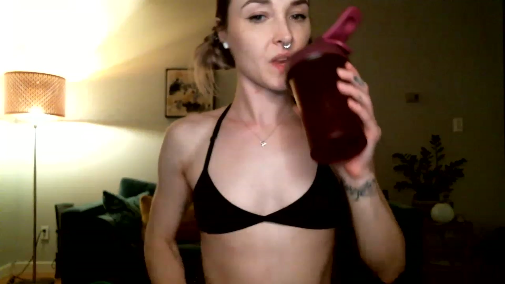 Gallery image thumbnail from KineticKoa's myfreecams stream on, 05/09/2023, 08:03 image 15 of 20