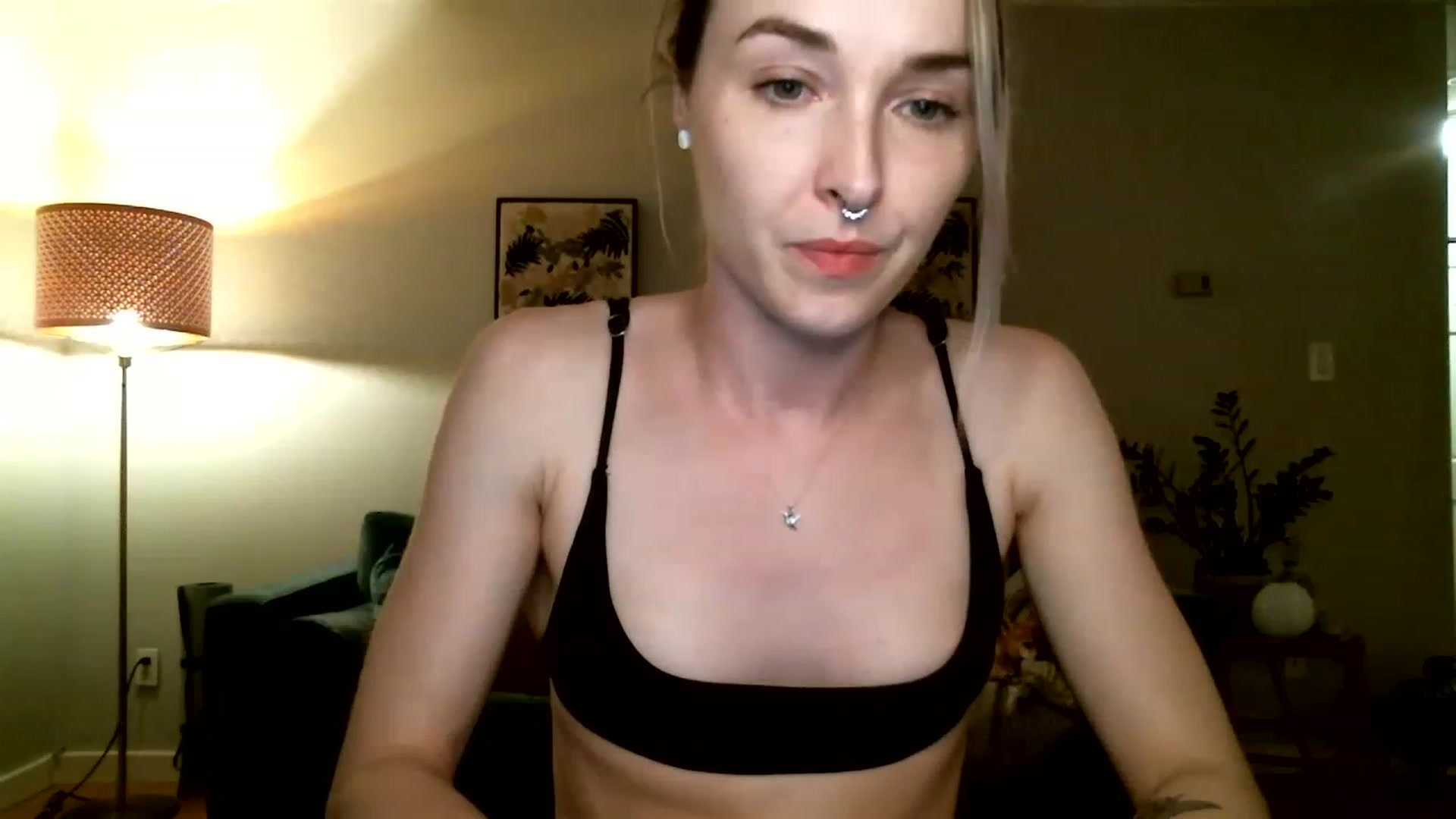 Gallery image thumbnail from KineticKoa's myfreecams stream on, 05/17/2023, 05:55 image 7 of 20