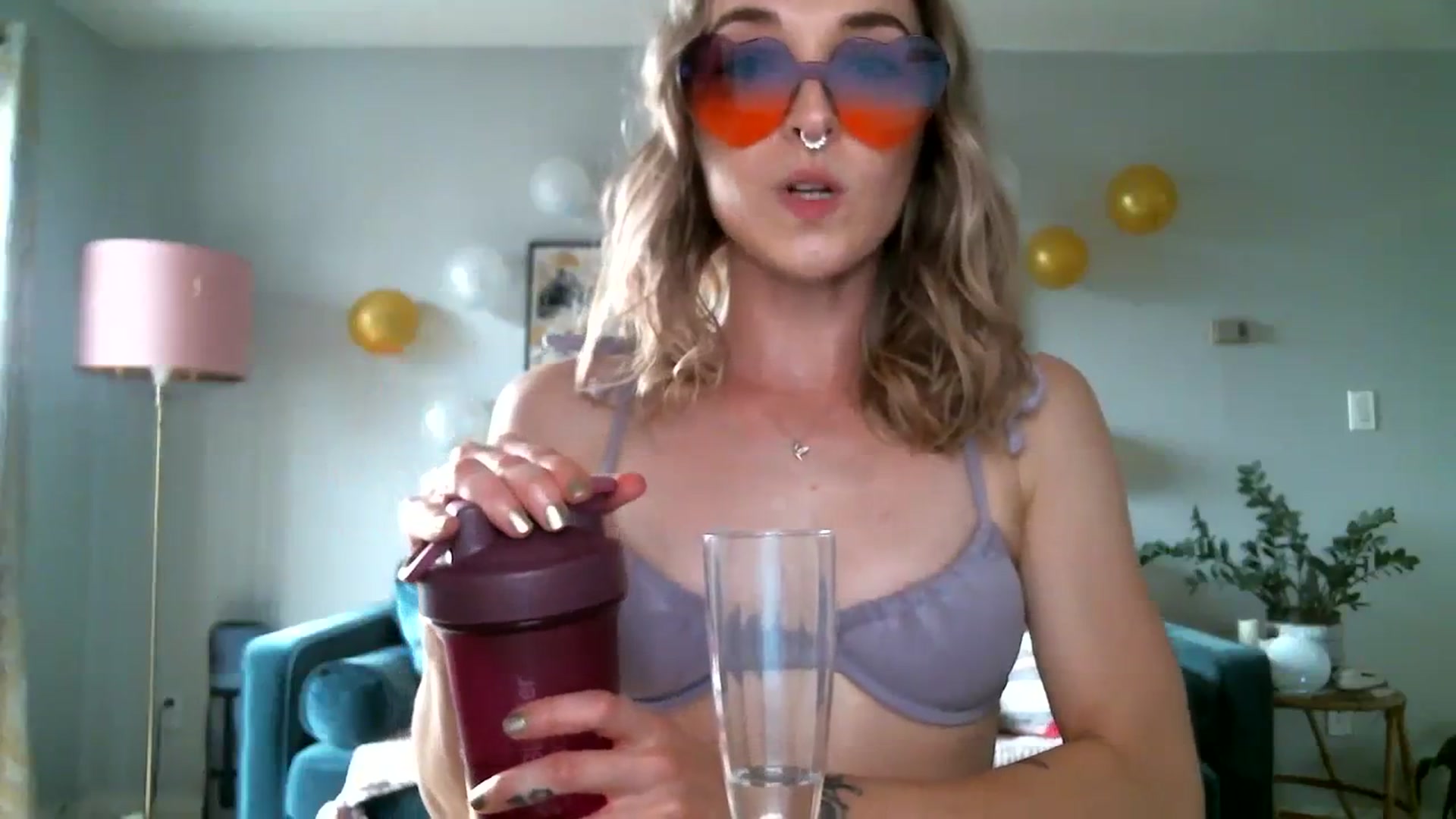 Gallery image thumbnail from KineticKoa's myfreecams stream on, 08/21/2023, 24:36 image 3 of 20