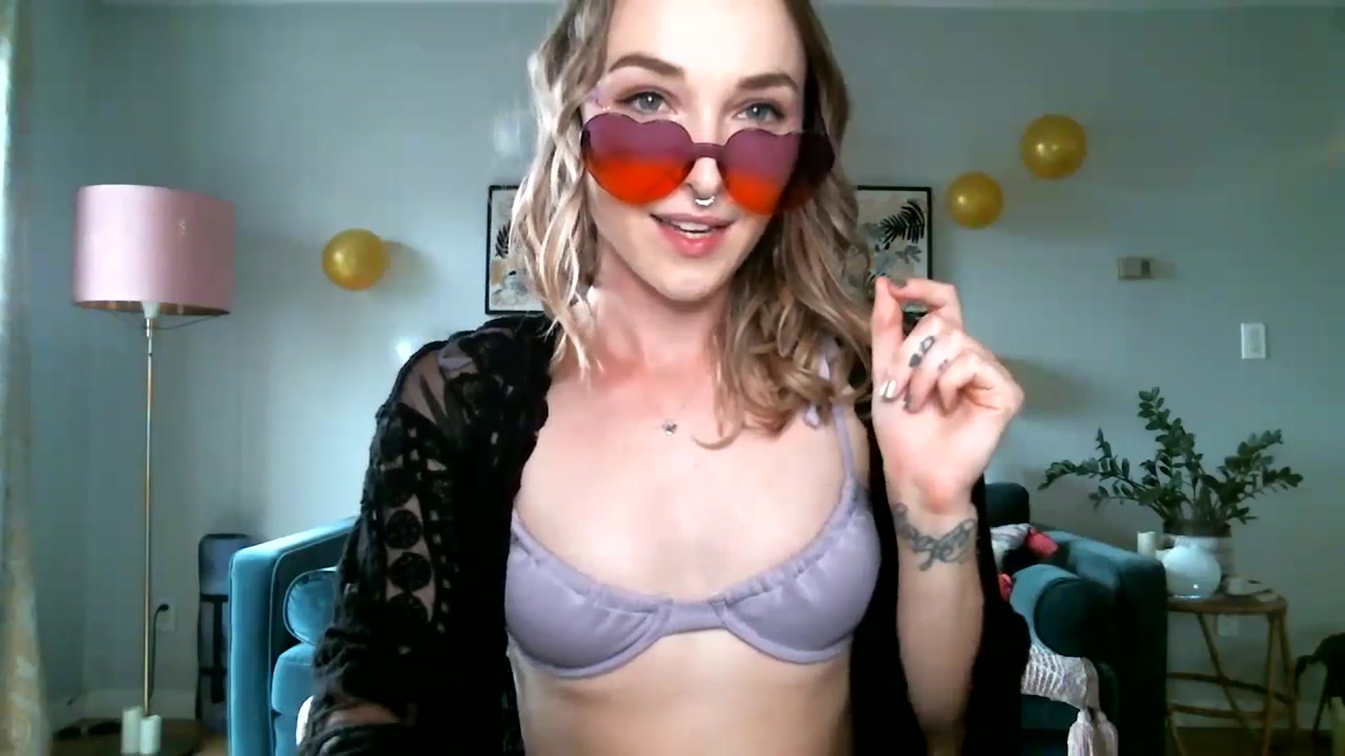 Gallery image thumbnail from KineticKoa's myfreecams stream on, 08/21/2023, 02:51 image 7 of 20