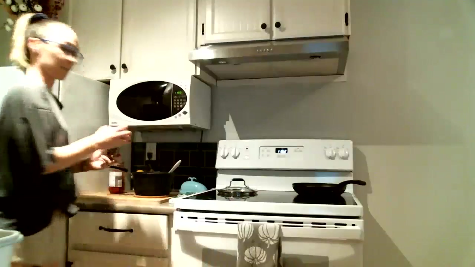 Gallery image thumbnail from KineticKoa's myfreecams stream on, 08/29/2023, 07:29 image 8 of 20