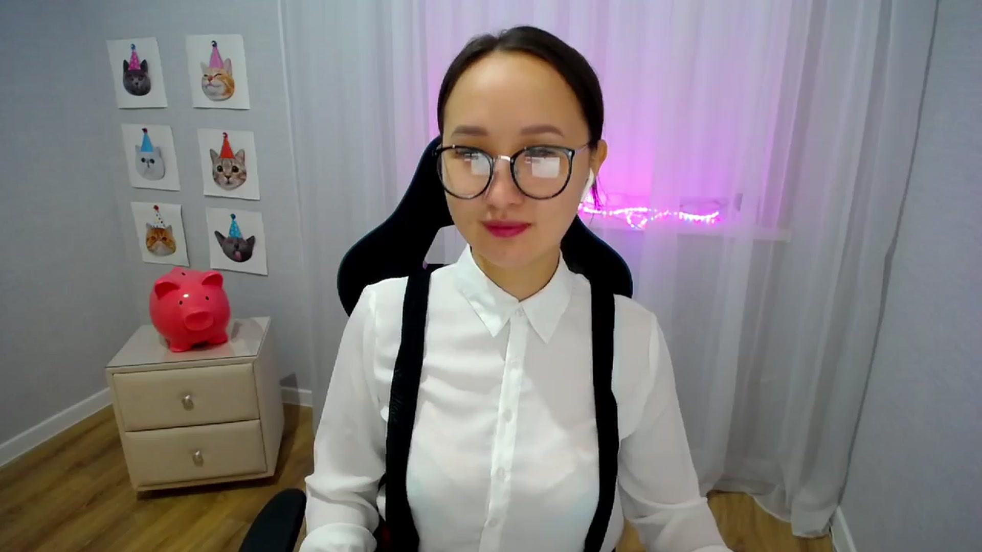 Gallery image thumbnail from Kingoo's myfreecams stream on, 01/15/2024, 22:47 image 4 of 20