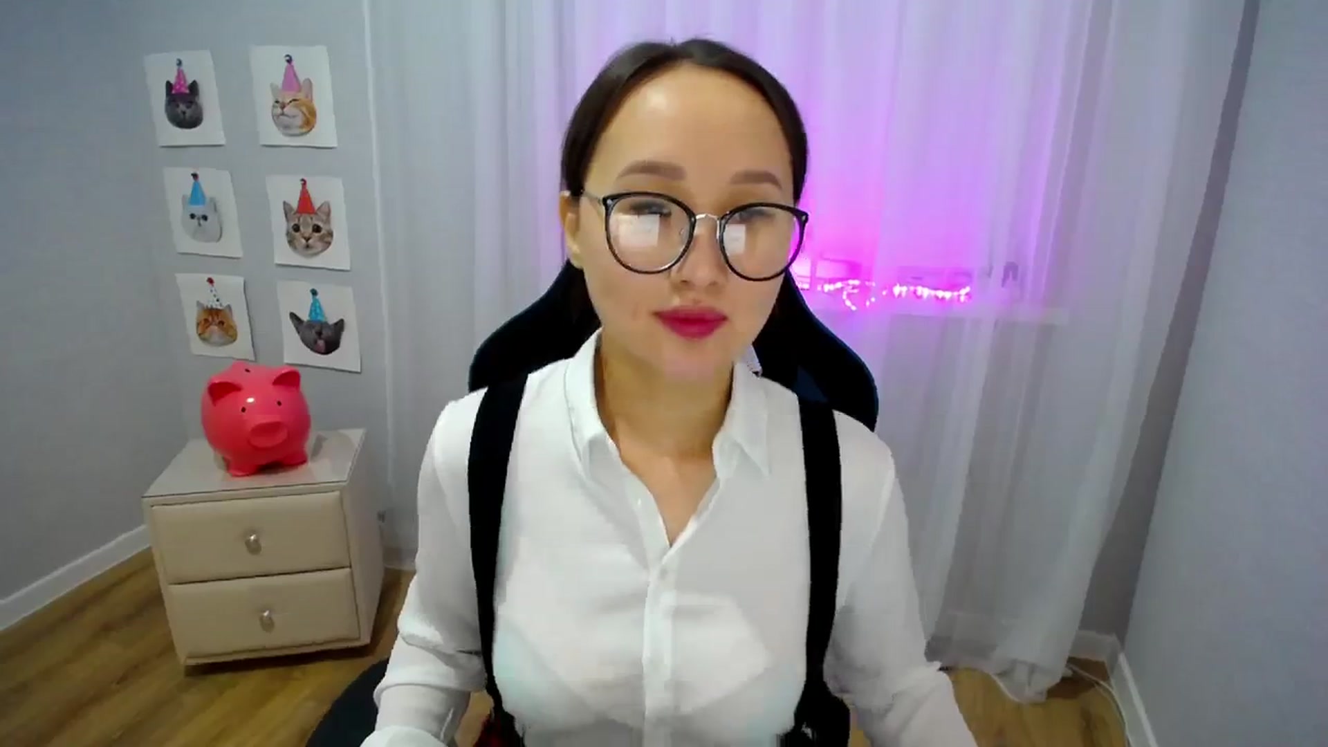 Gallery image thumbnail from Kingoo's myfreecams stream on, 01/15/2024, 22:47 image 16 of 20