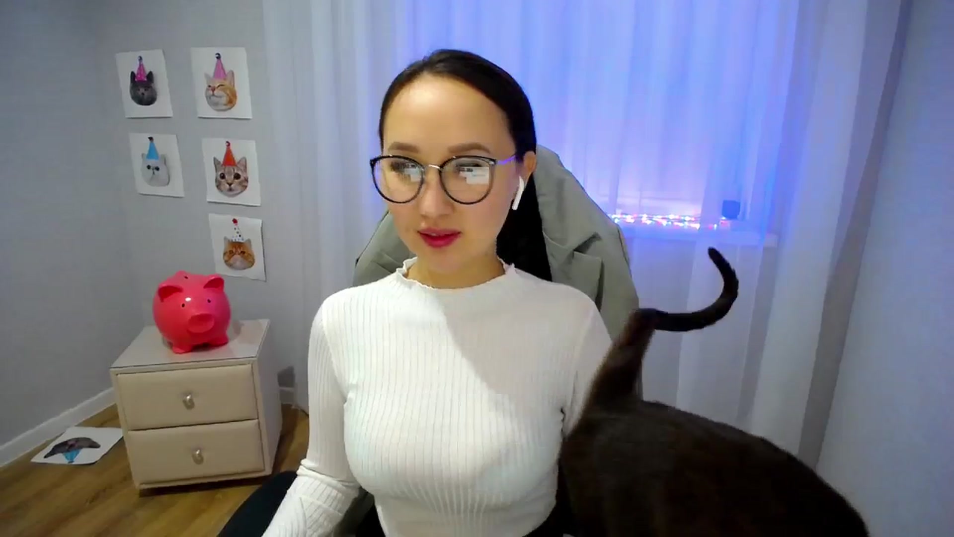 Gallery image thumbnail from Kingoo's myfreecams stream on, 01/26/2024, 22:35 image 11 of 20